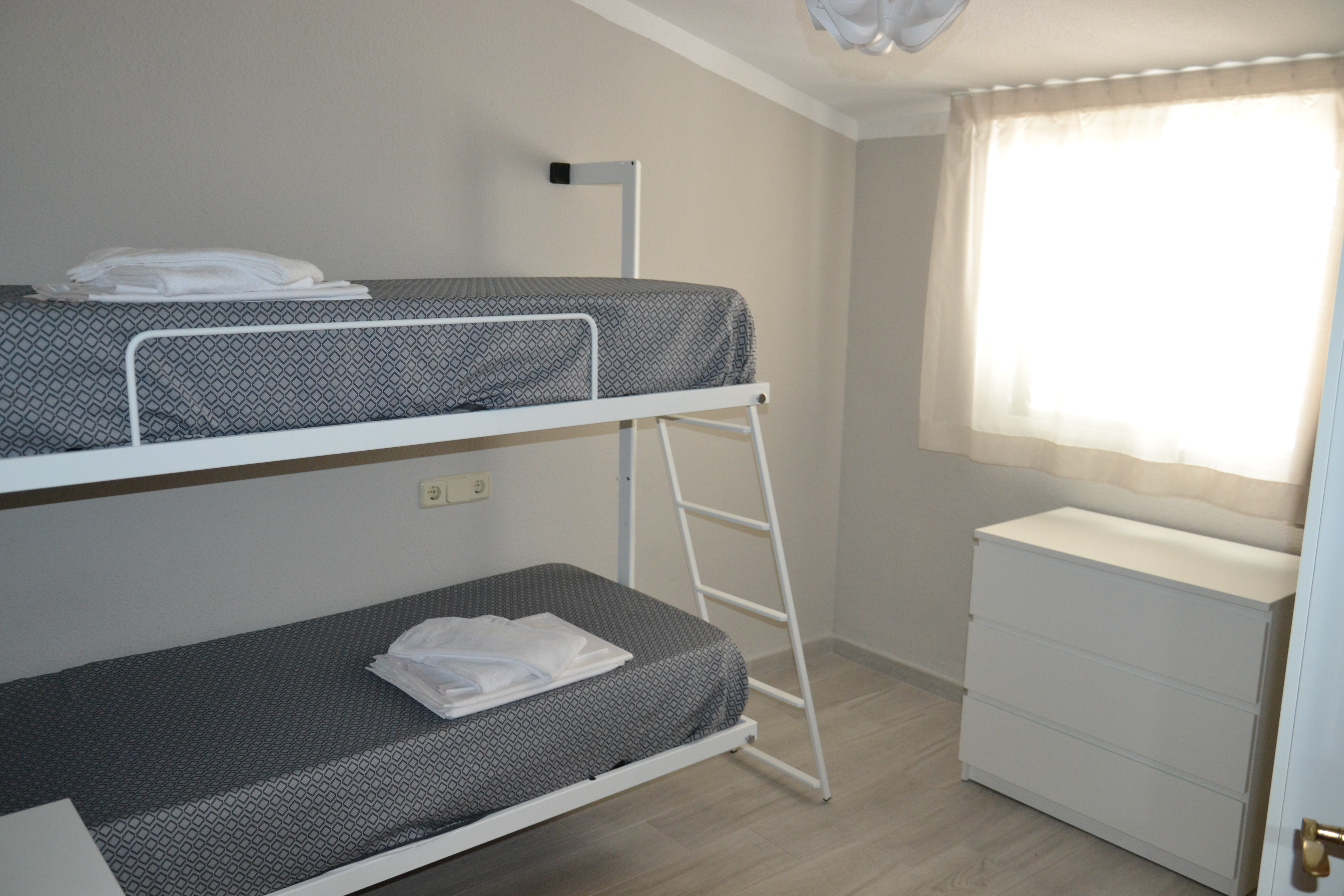 Apartment Capacity 8 Three Bedrooms