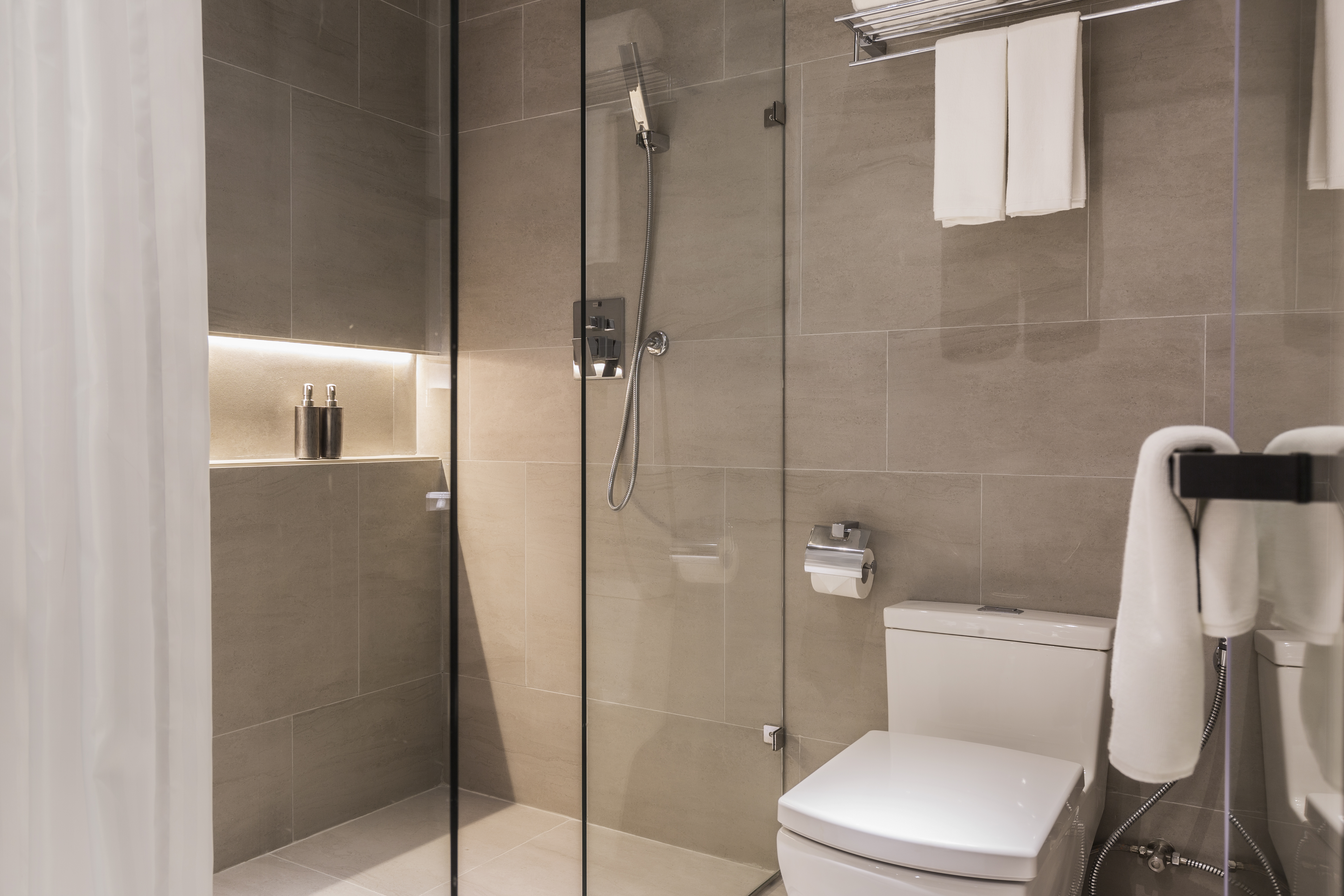 Twin Deluxe Partial Ocean View