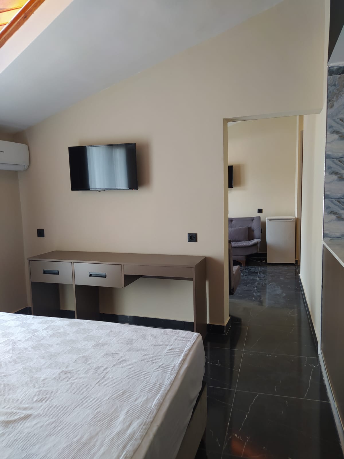 Family Room Connecting Room