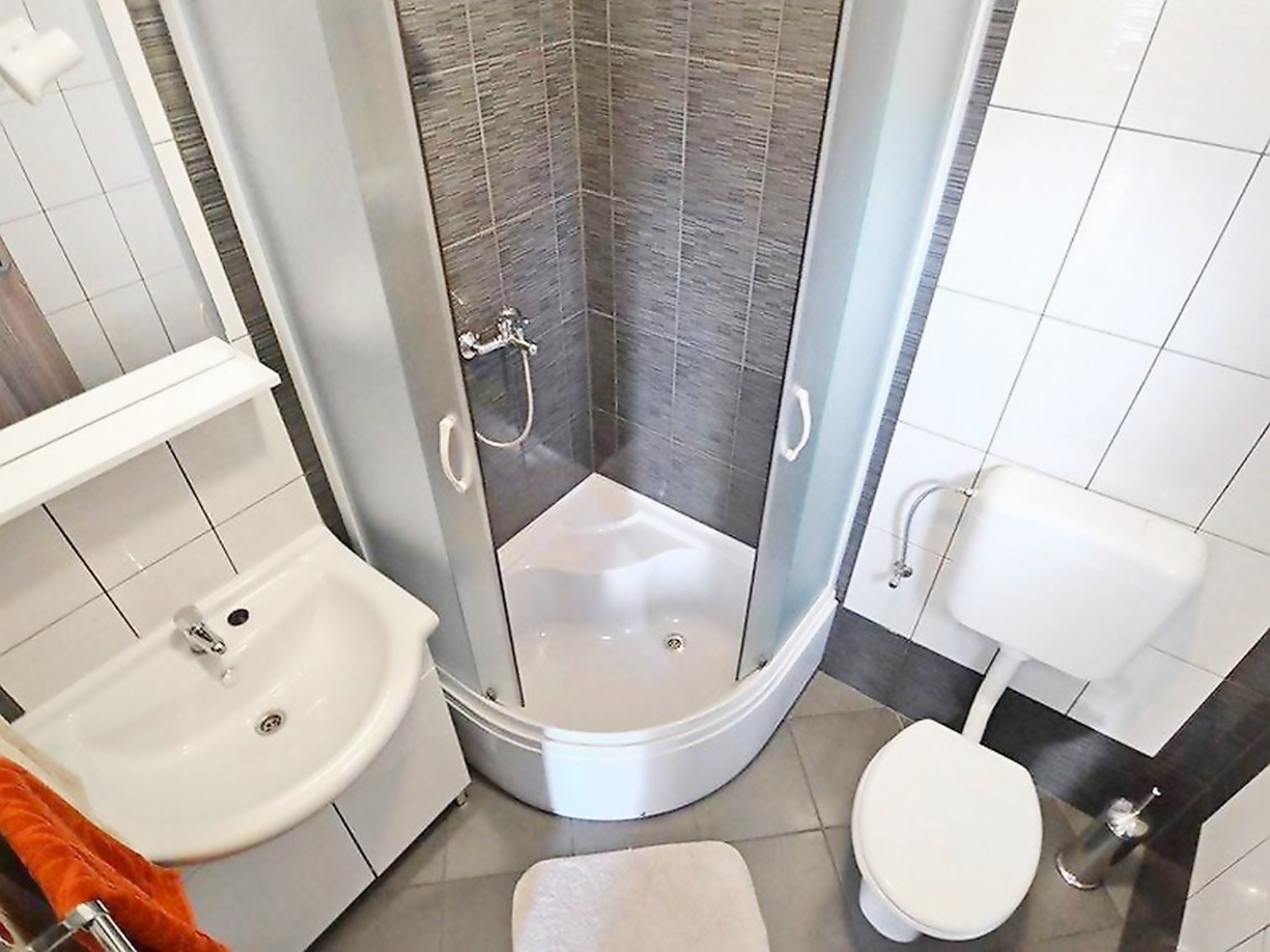 Apartment Capacity 4