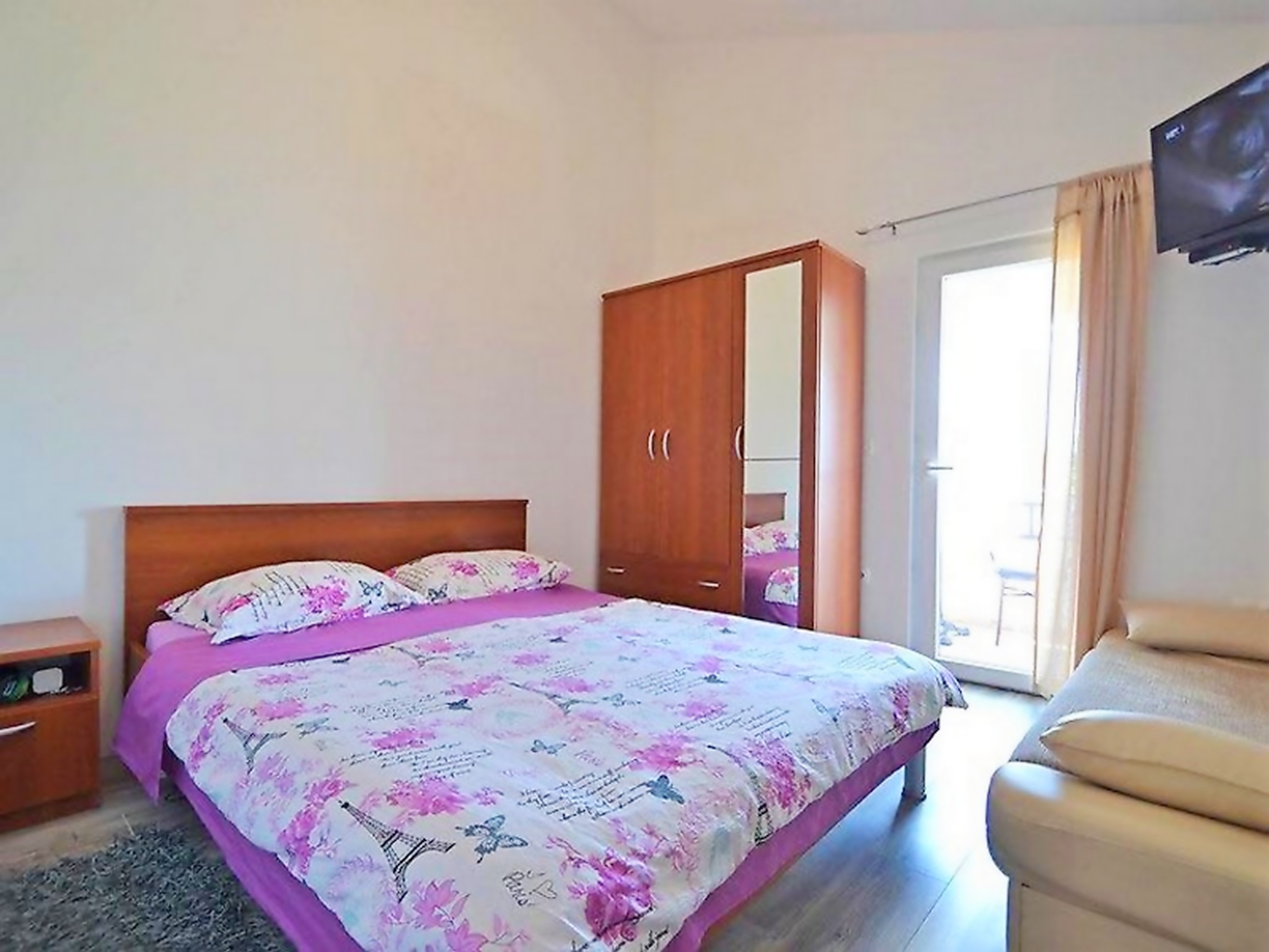 Apartment Capacity 2