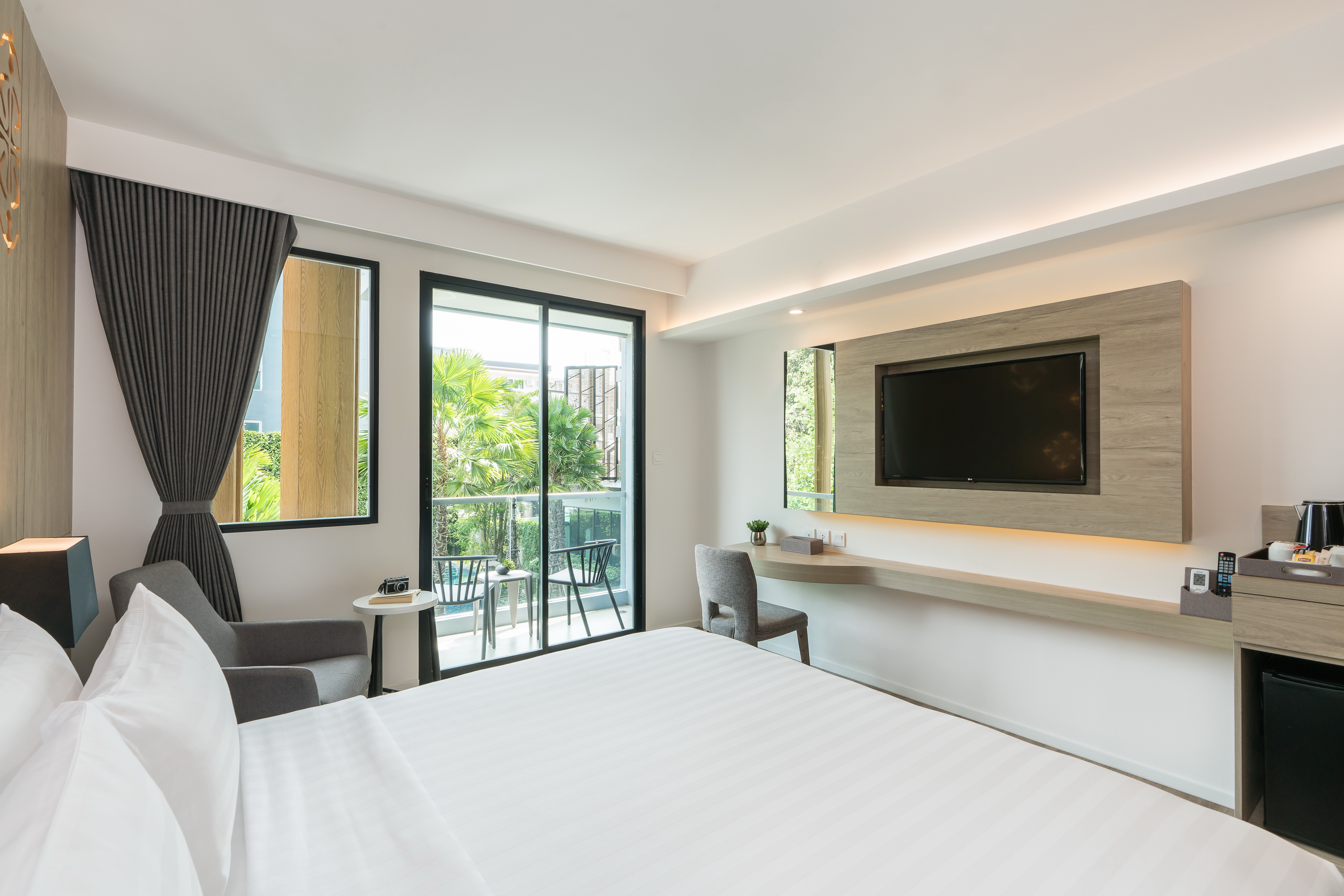 Double Deluxe Pool View