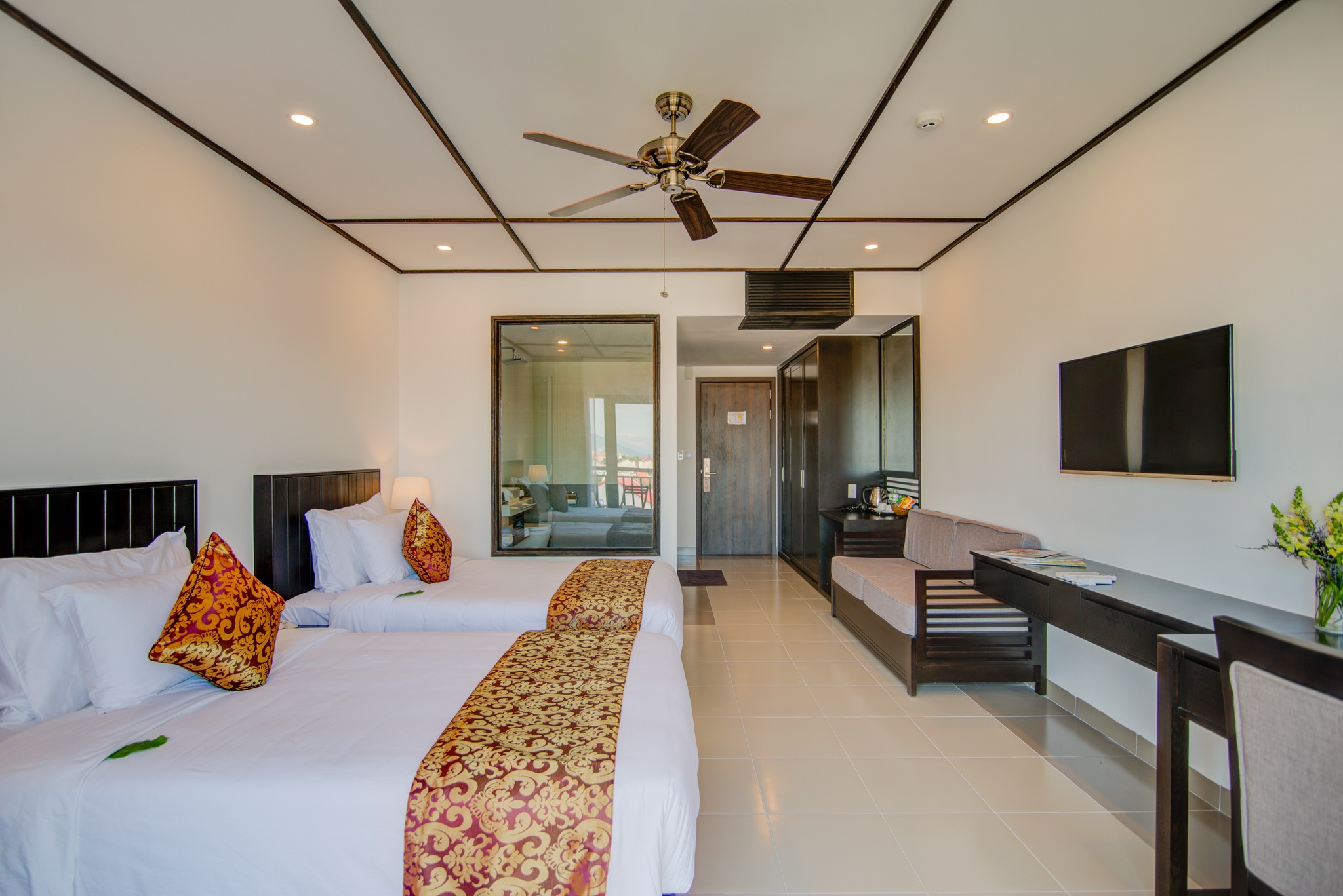 Twin Deluxe with Balcony