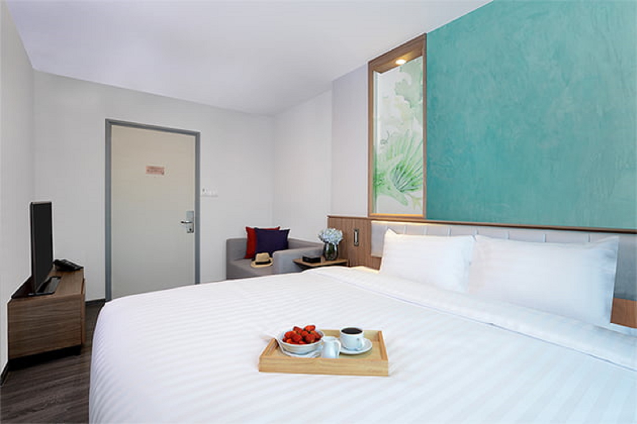 Double Deluxe King Bed