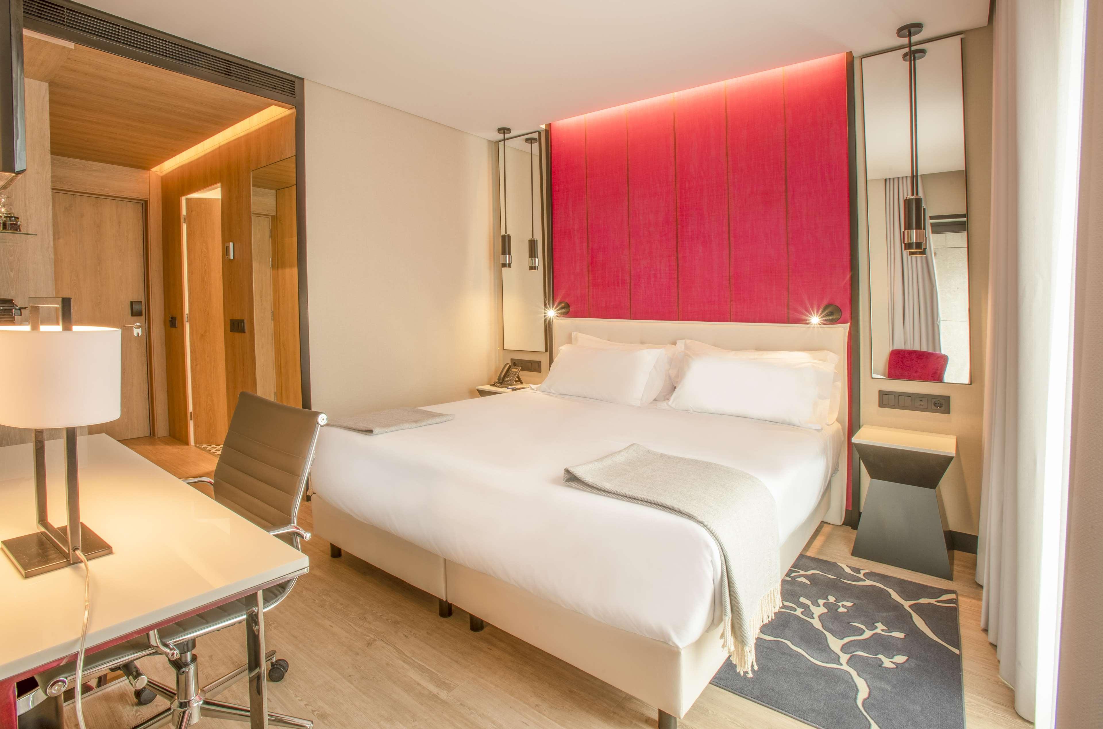 Family Room Capacity 2