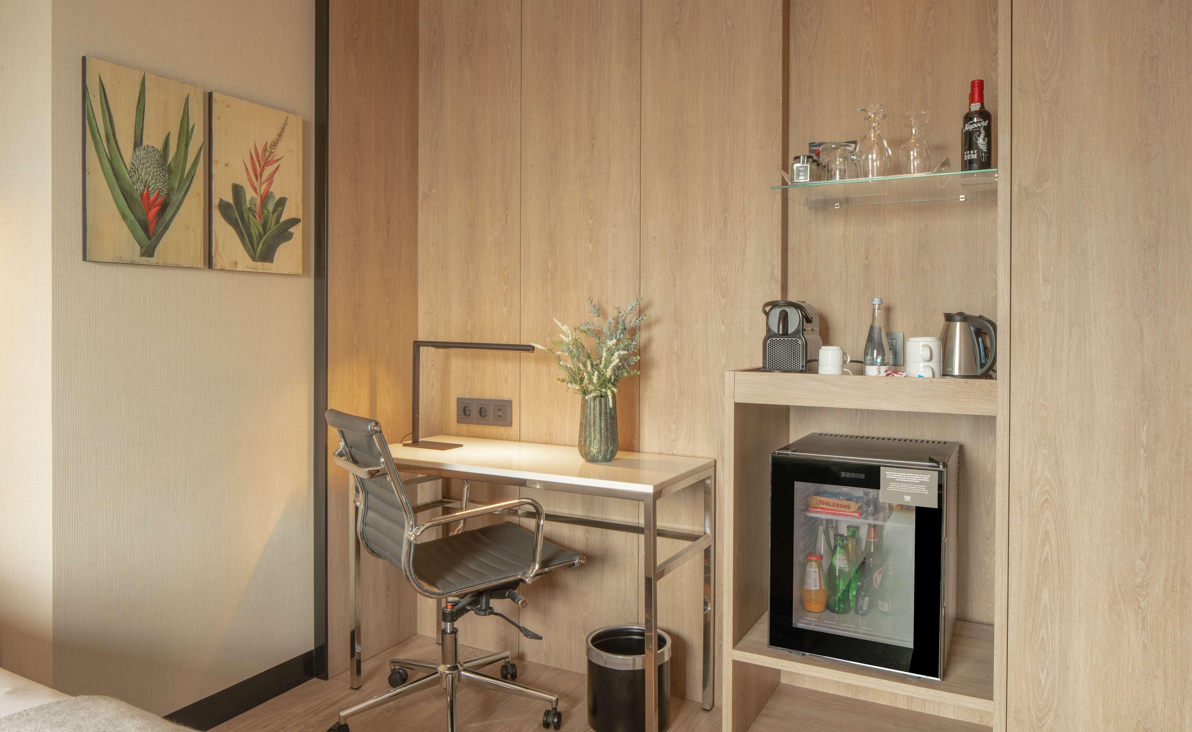 Family Room Capacity 3