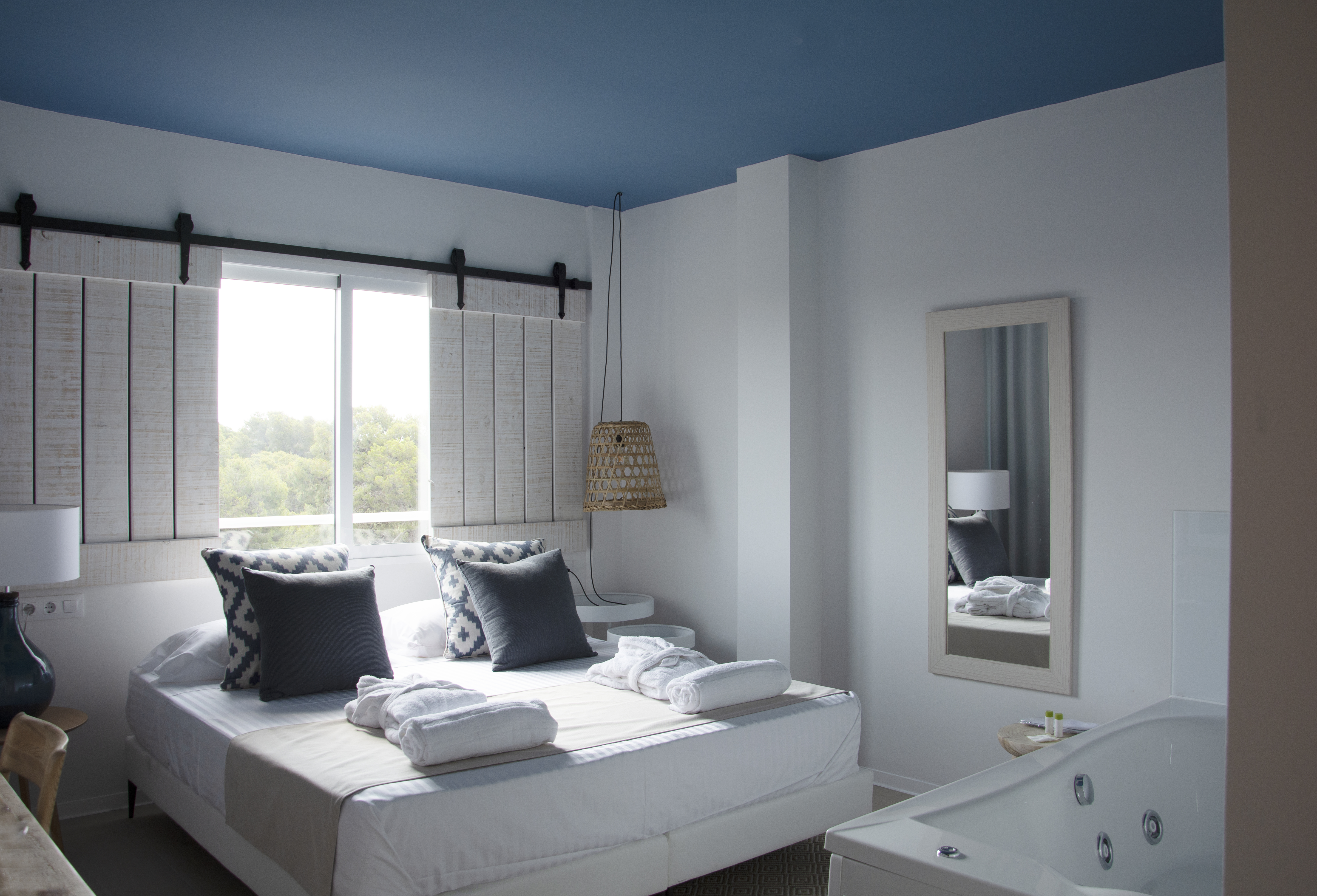 Double or Twin Deluxe