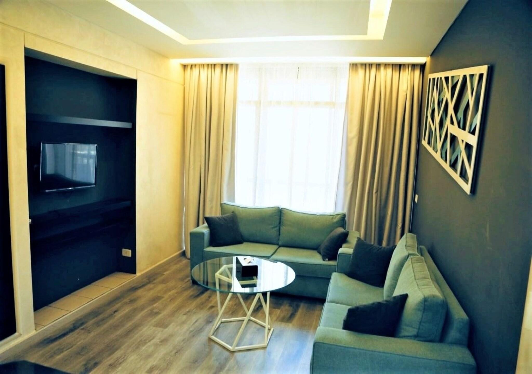 Suite Executive City View