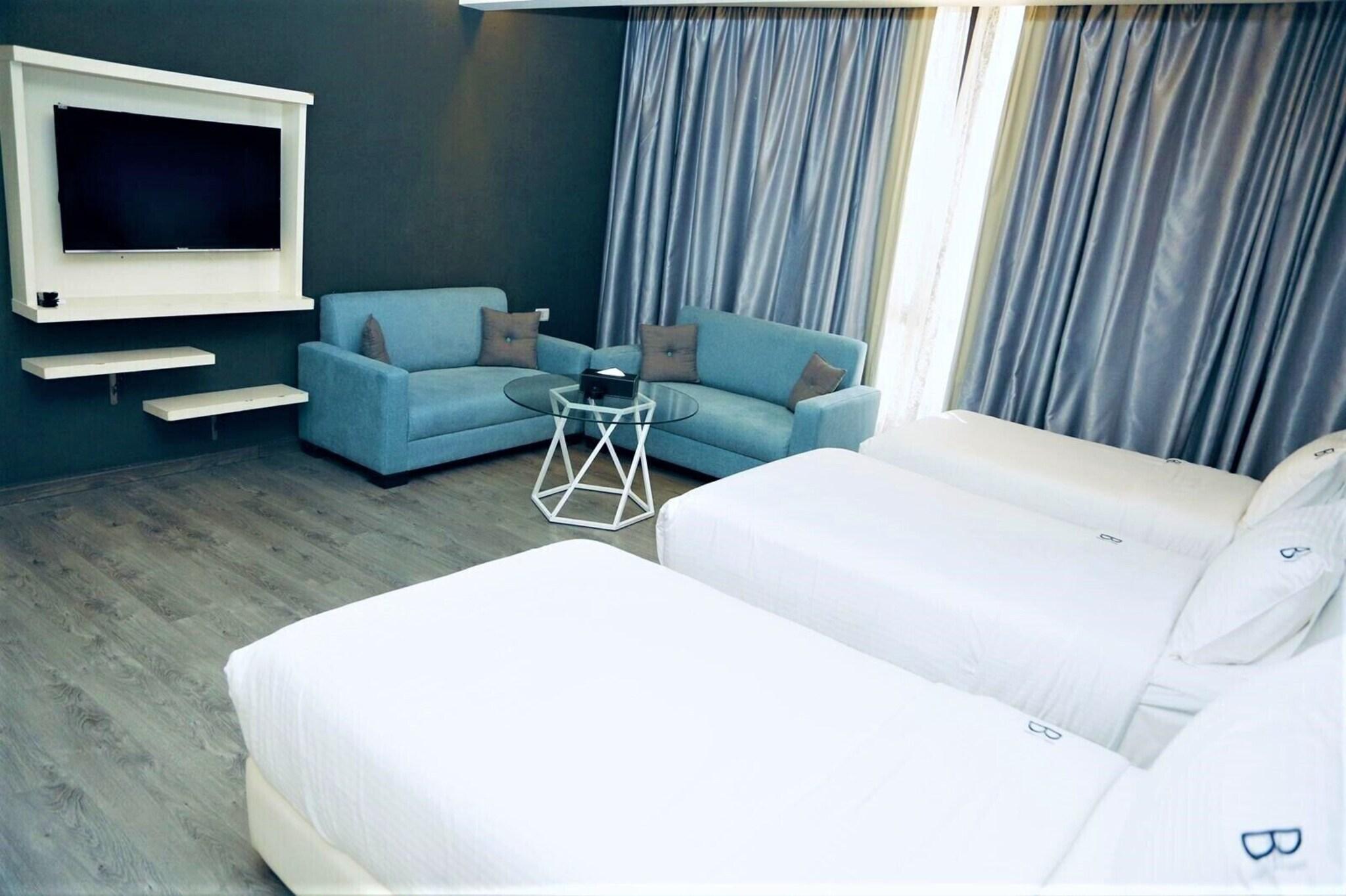 Triple Deluxe City View