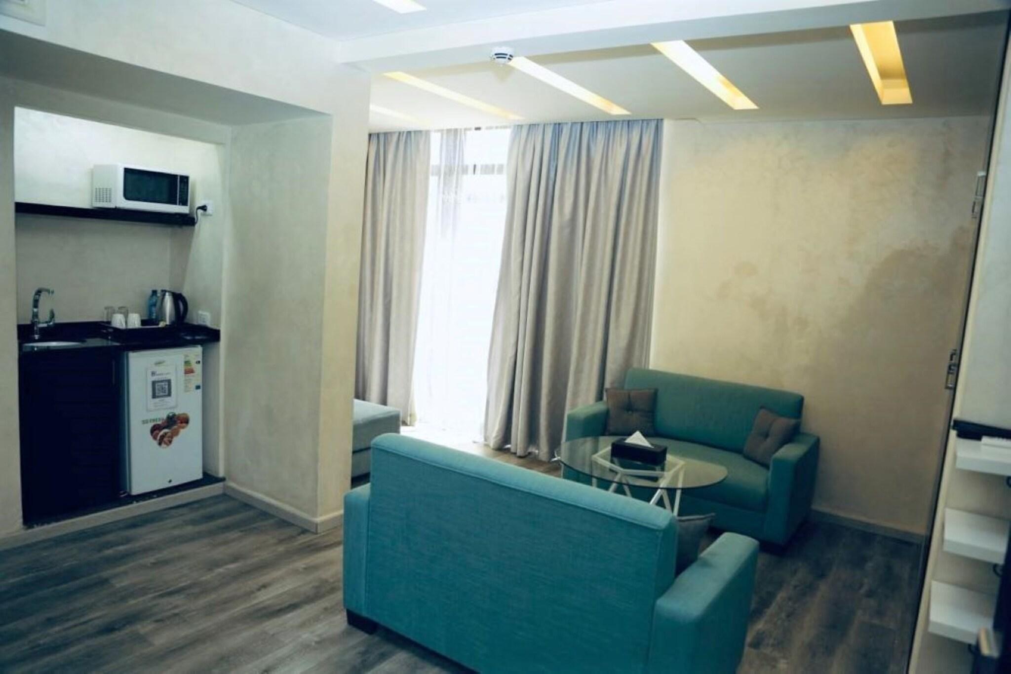 Junior Suite City View