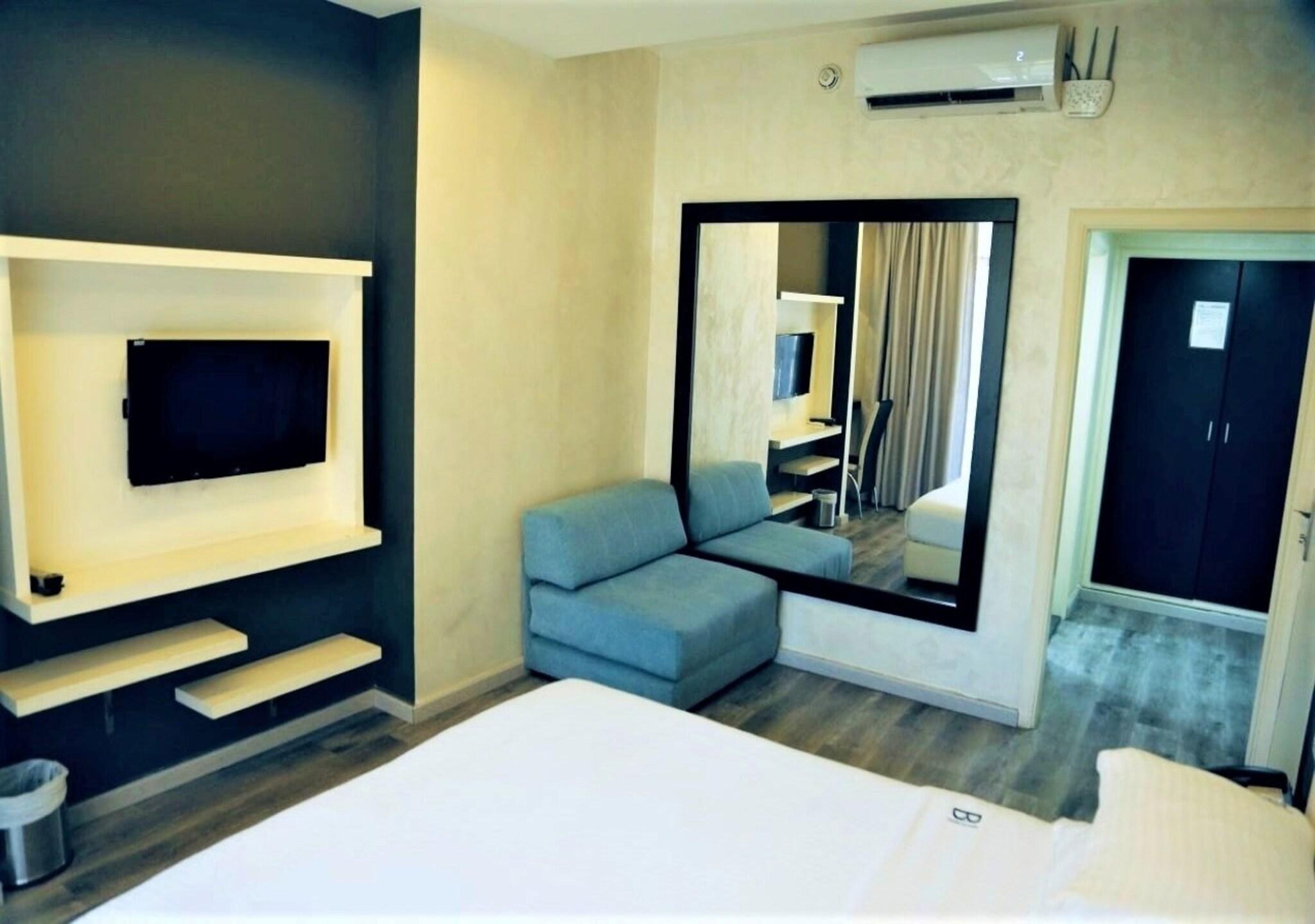 Suite Executive City View