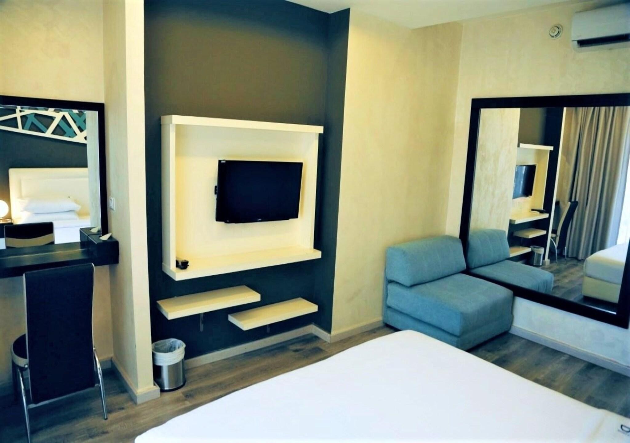 Suite Executive City View