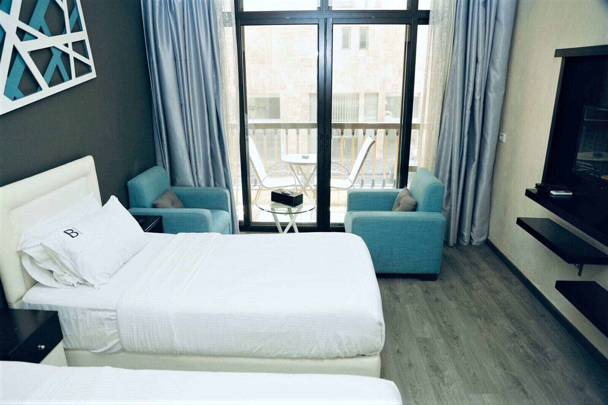 Twin Deluxe City View