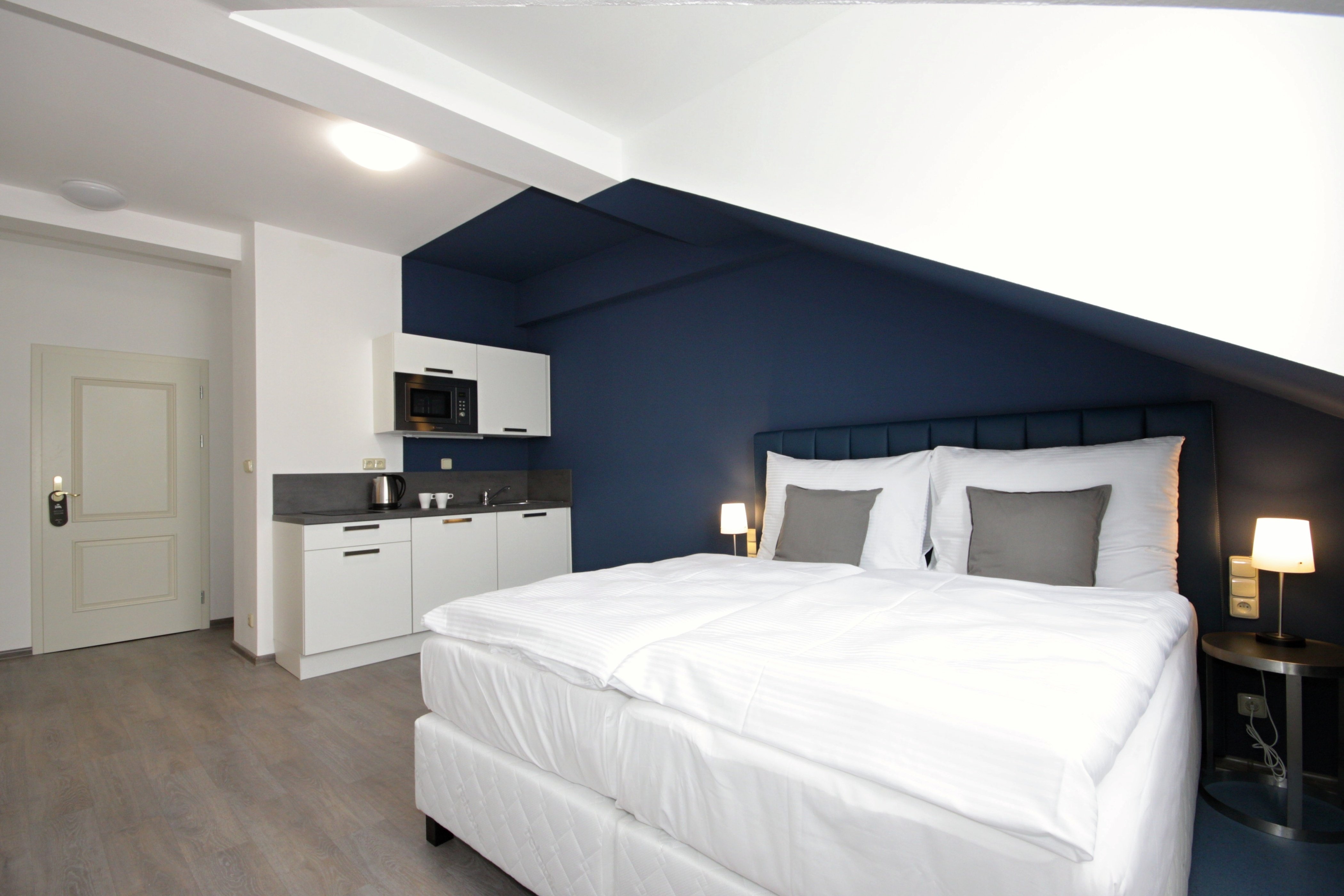 Apartment Capacity 3