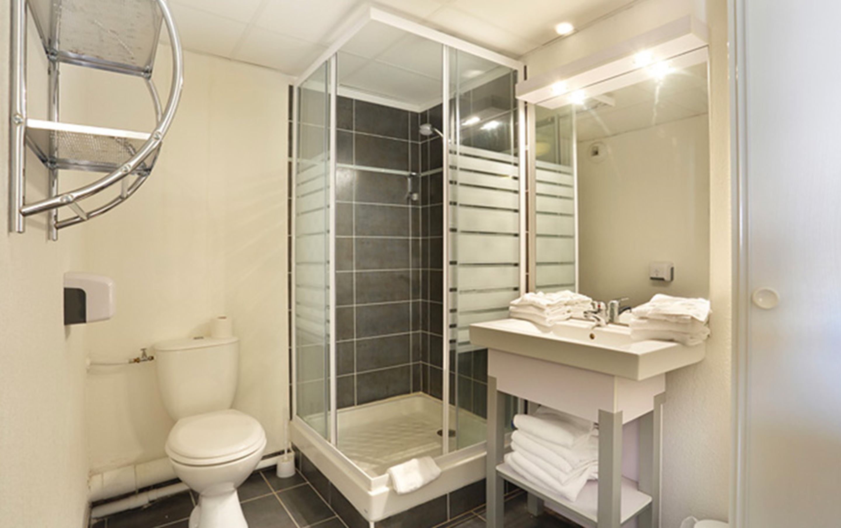 Apartment Capacity 6