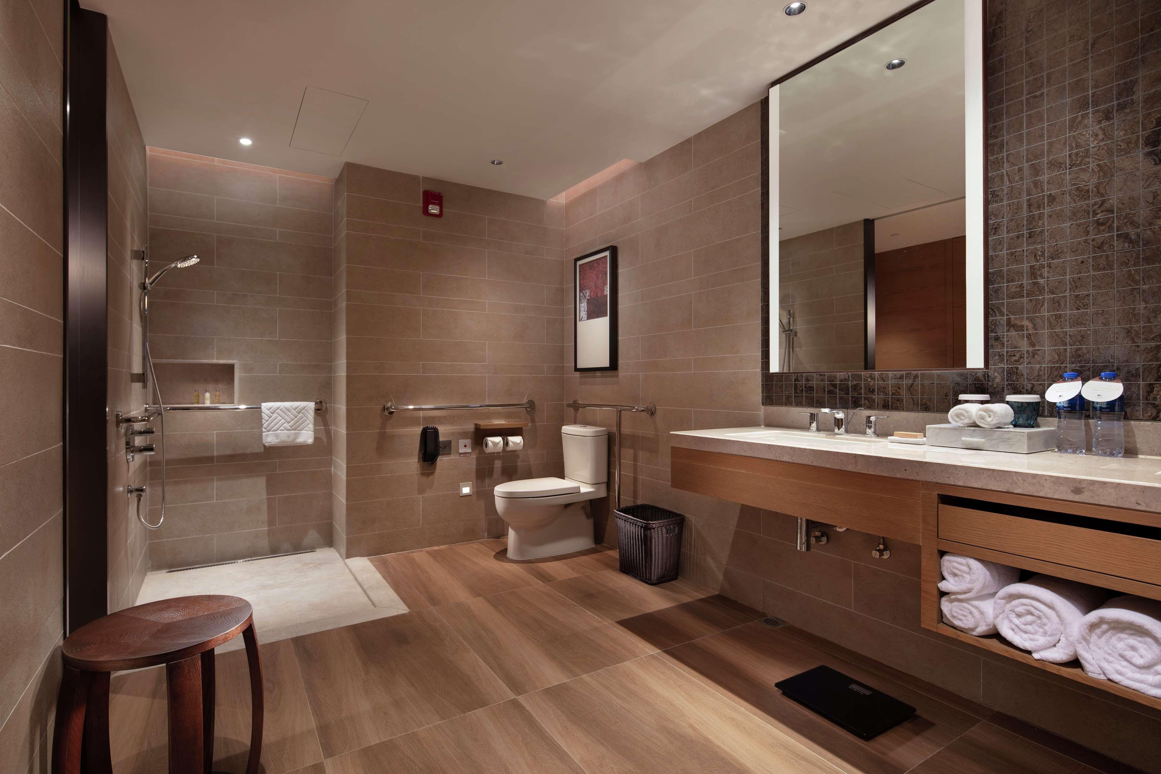 Suite Deluxe Sea View with Balcony