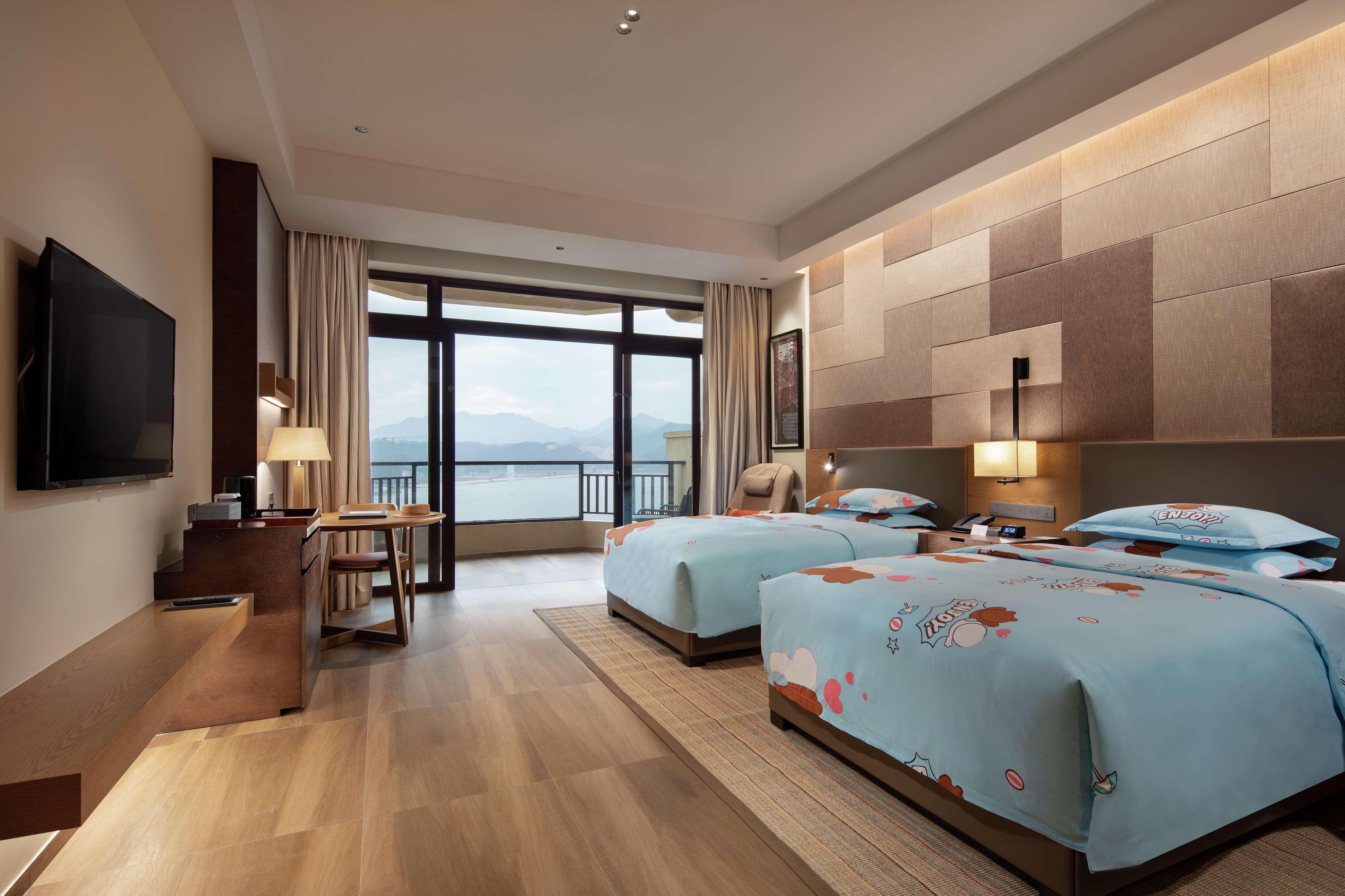 Room Sea View with Balcony