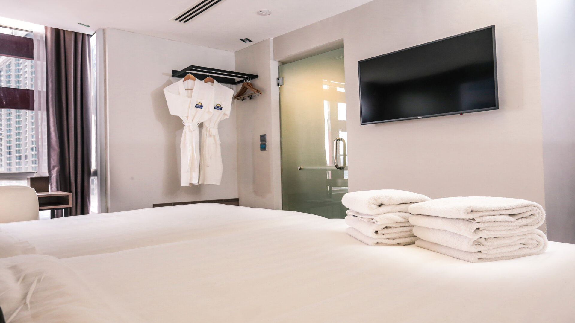 Double Superior King Bed