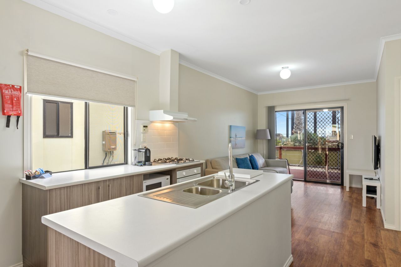 Cabin Deluxe Three Bedroom