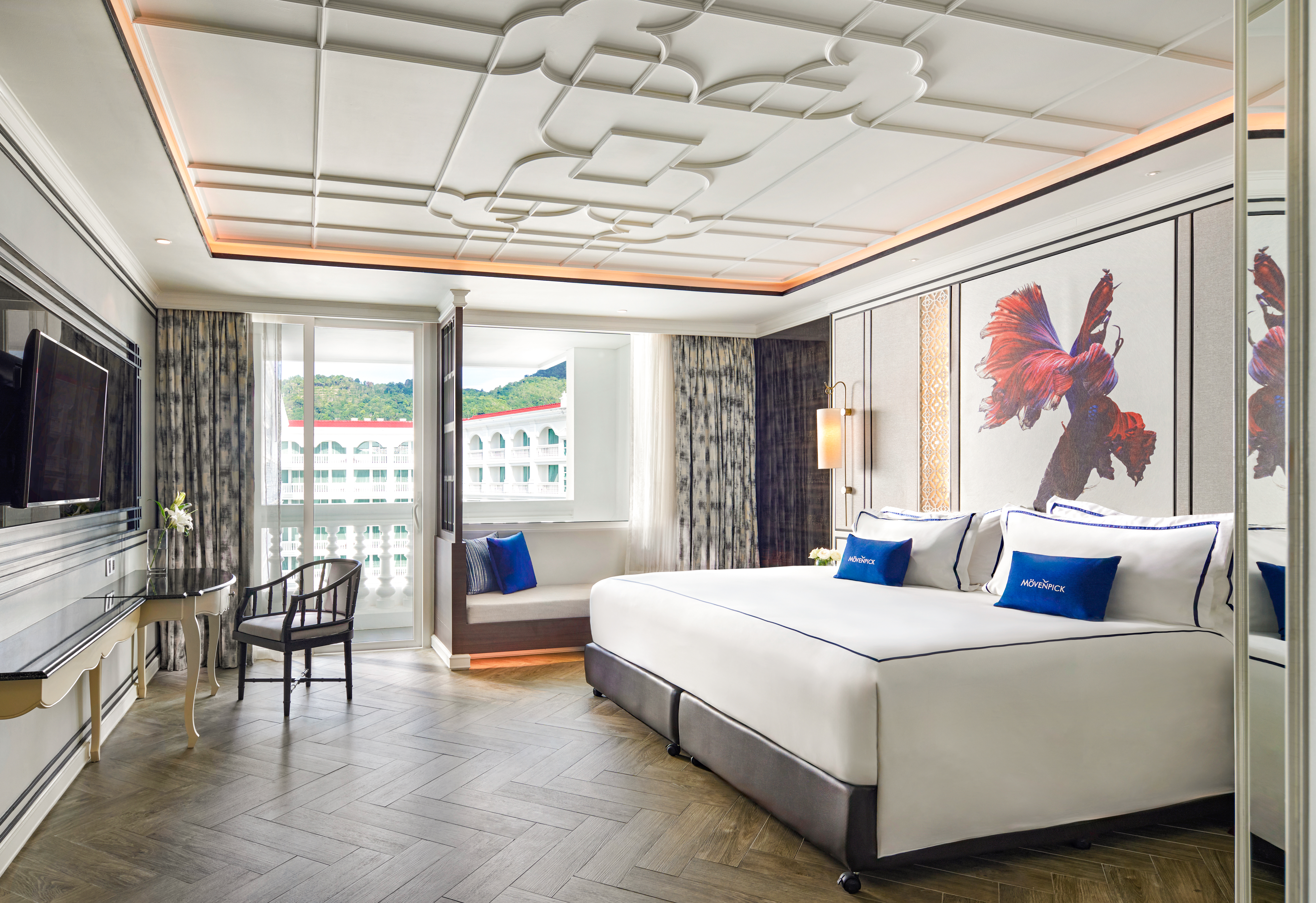 Double Deluxe King Bed