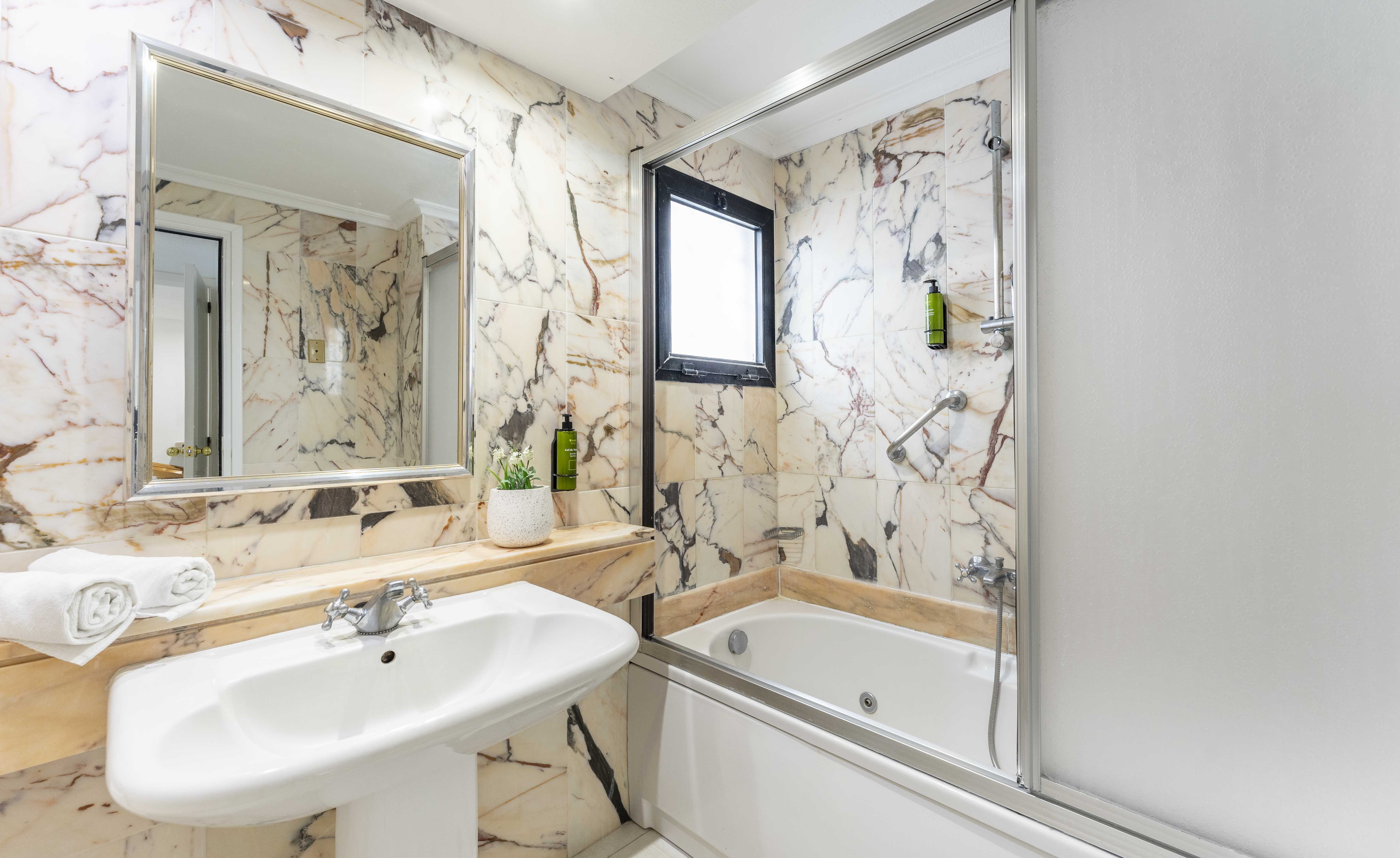 Apartment Capacity 2