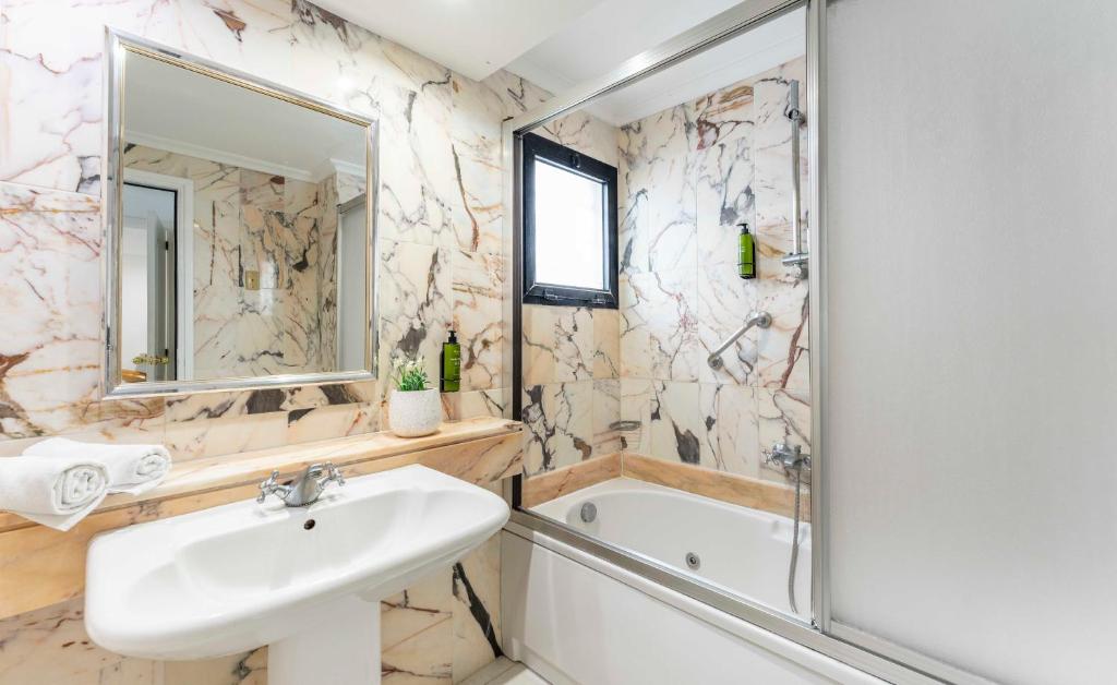 Apartment Capacity 3