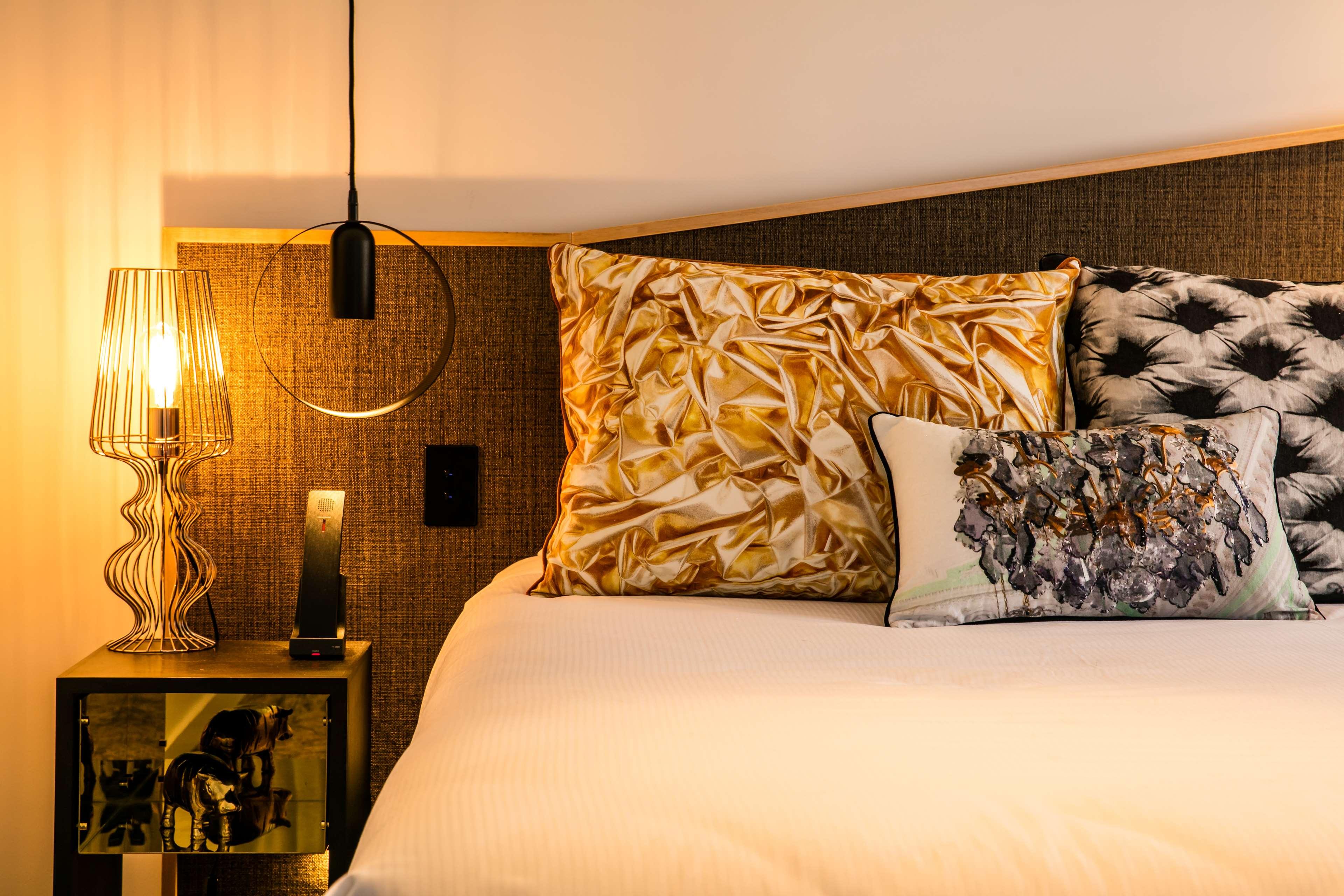 Double Deluxe King Bed