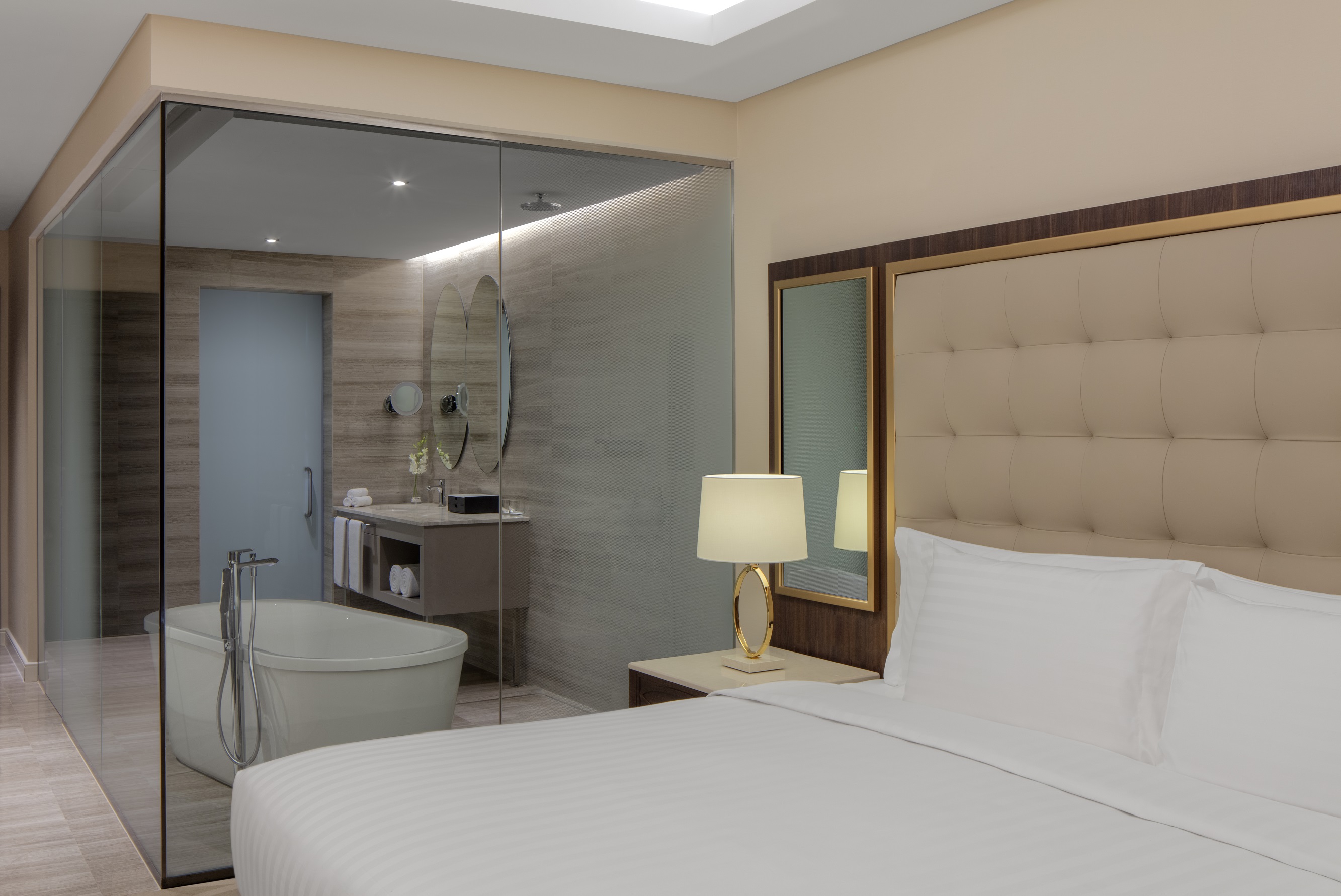 Double Deluxe King Bed