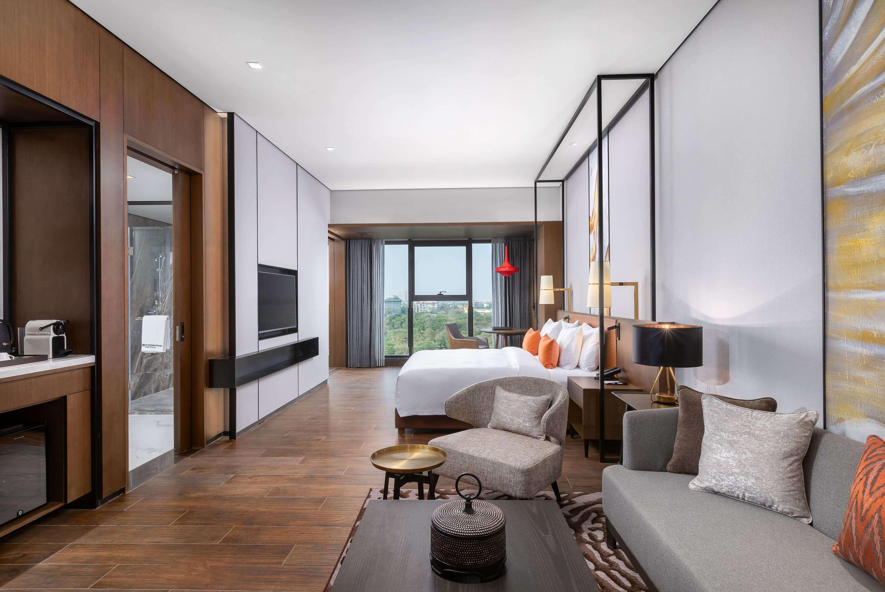 Room Deluxe King Bed