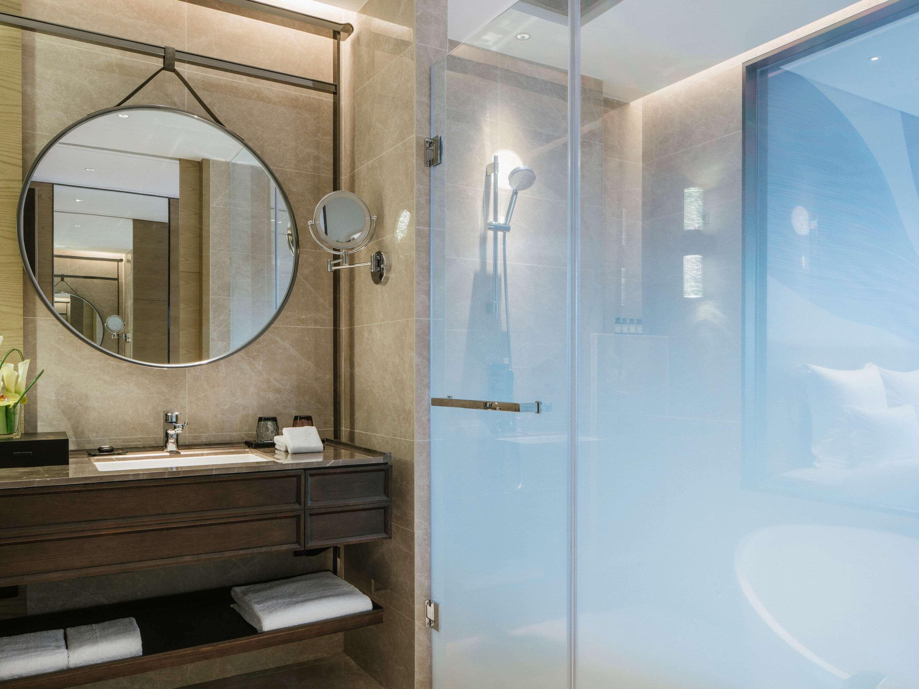 Twin Deluxe City View