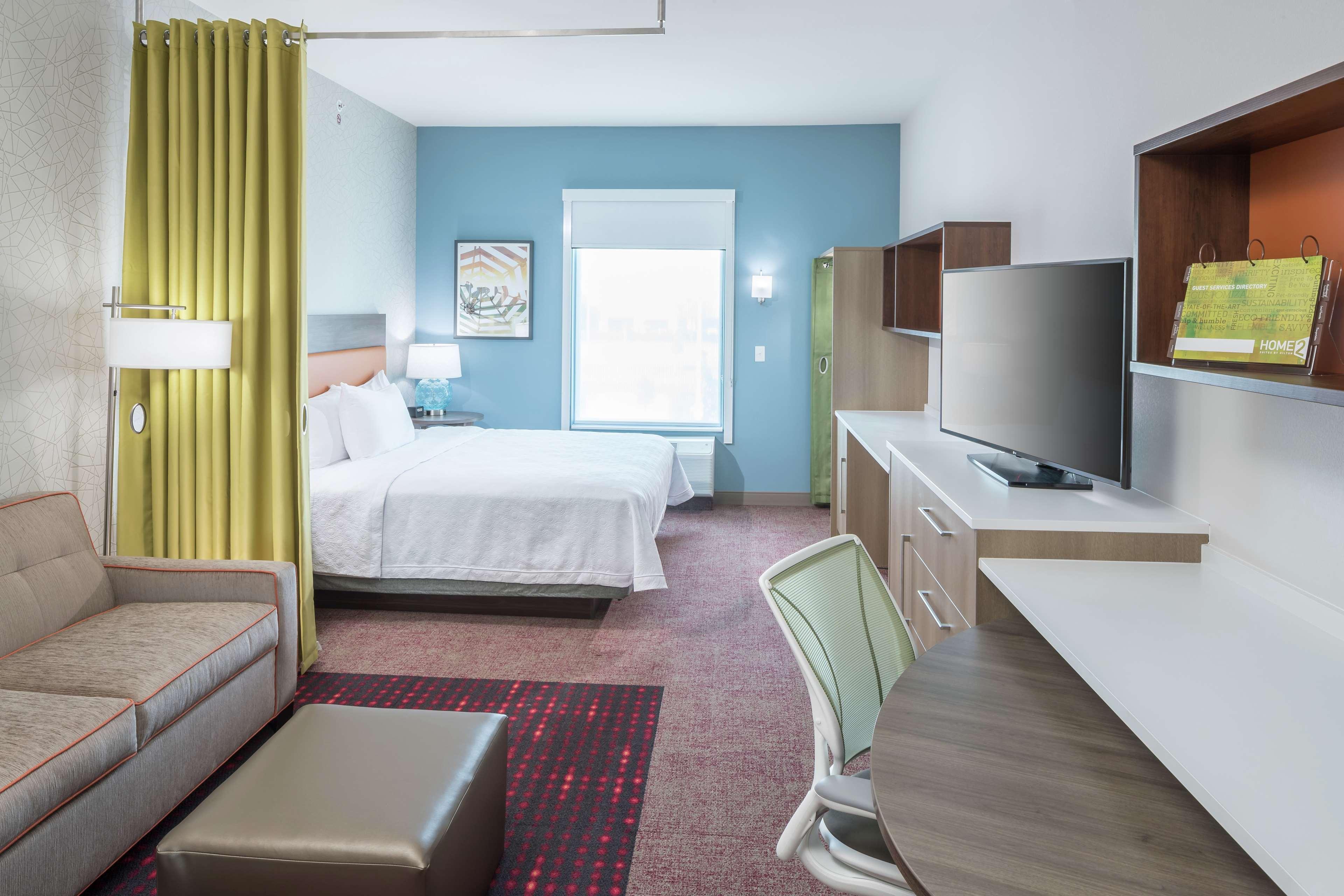 Studio King Size Bed