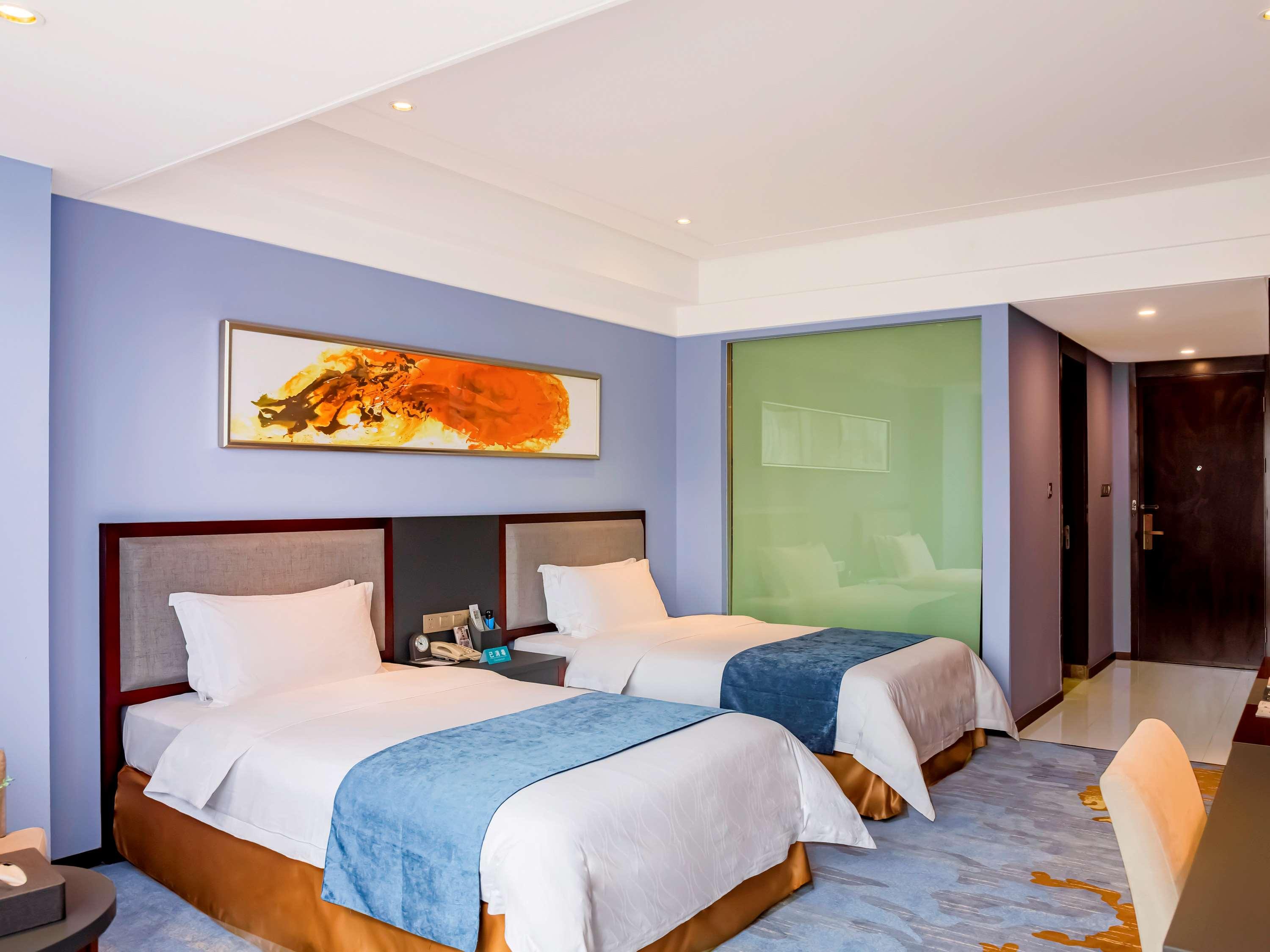 Twin Superior Garden View