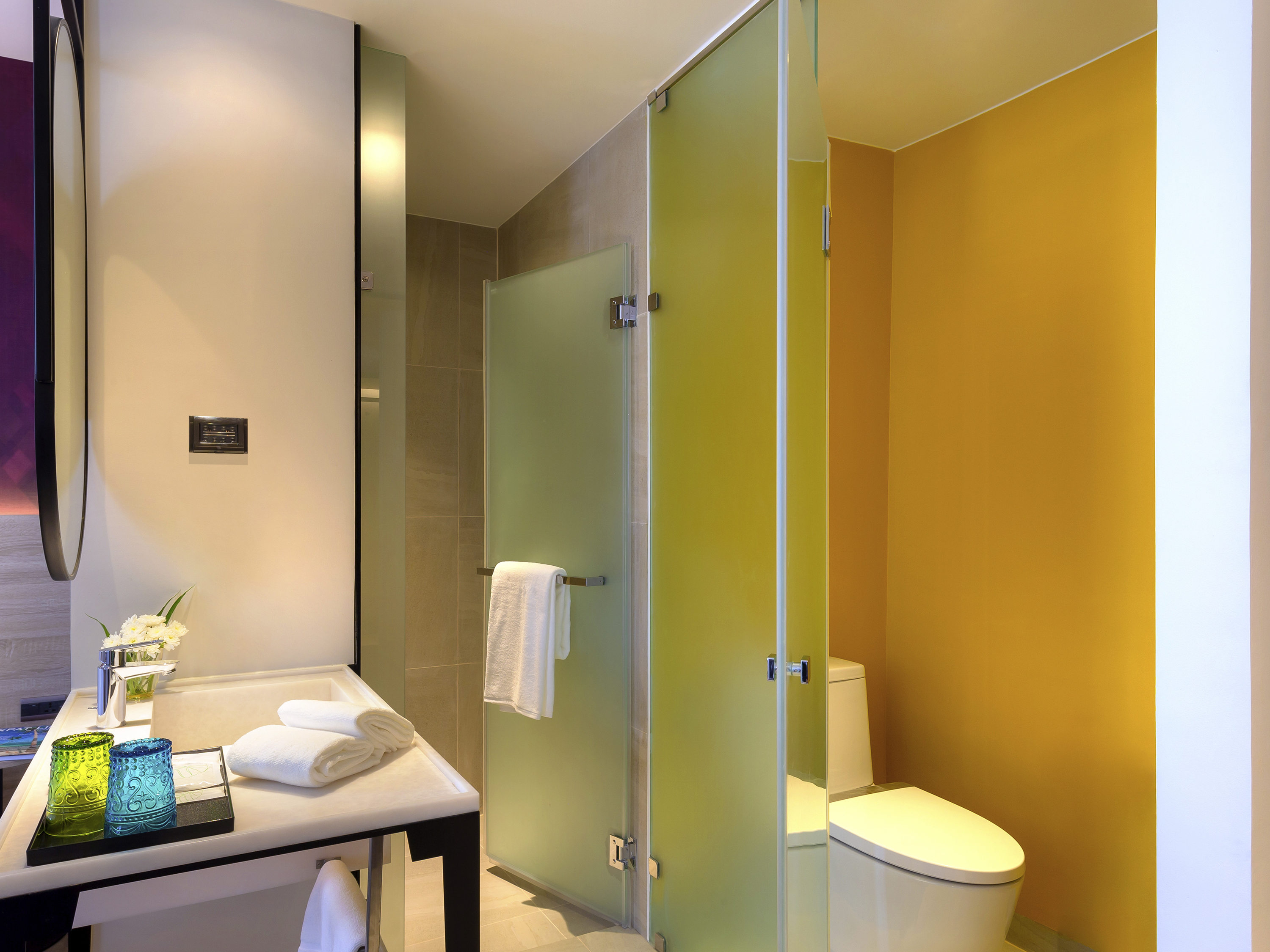 Double Queen Size Bed