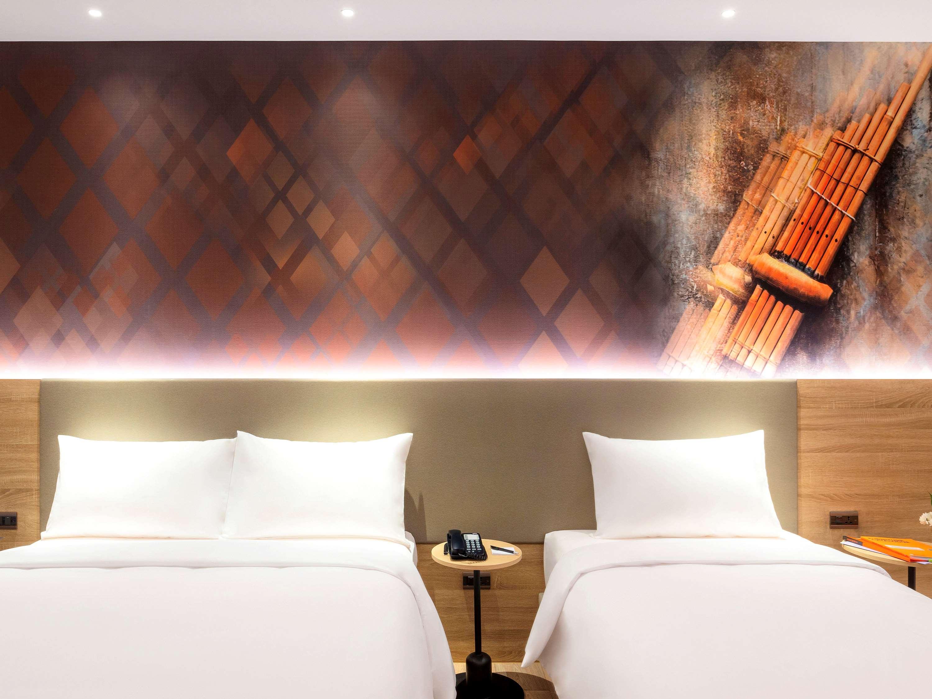 Triple Queen Size Bed