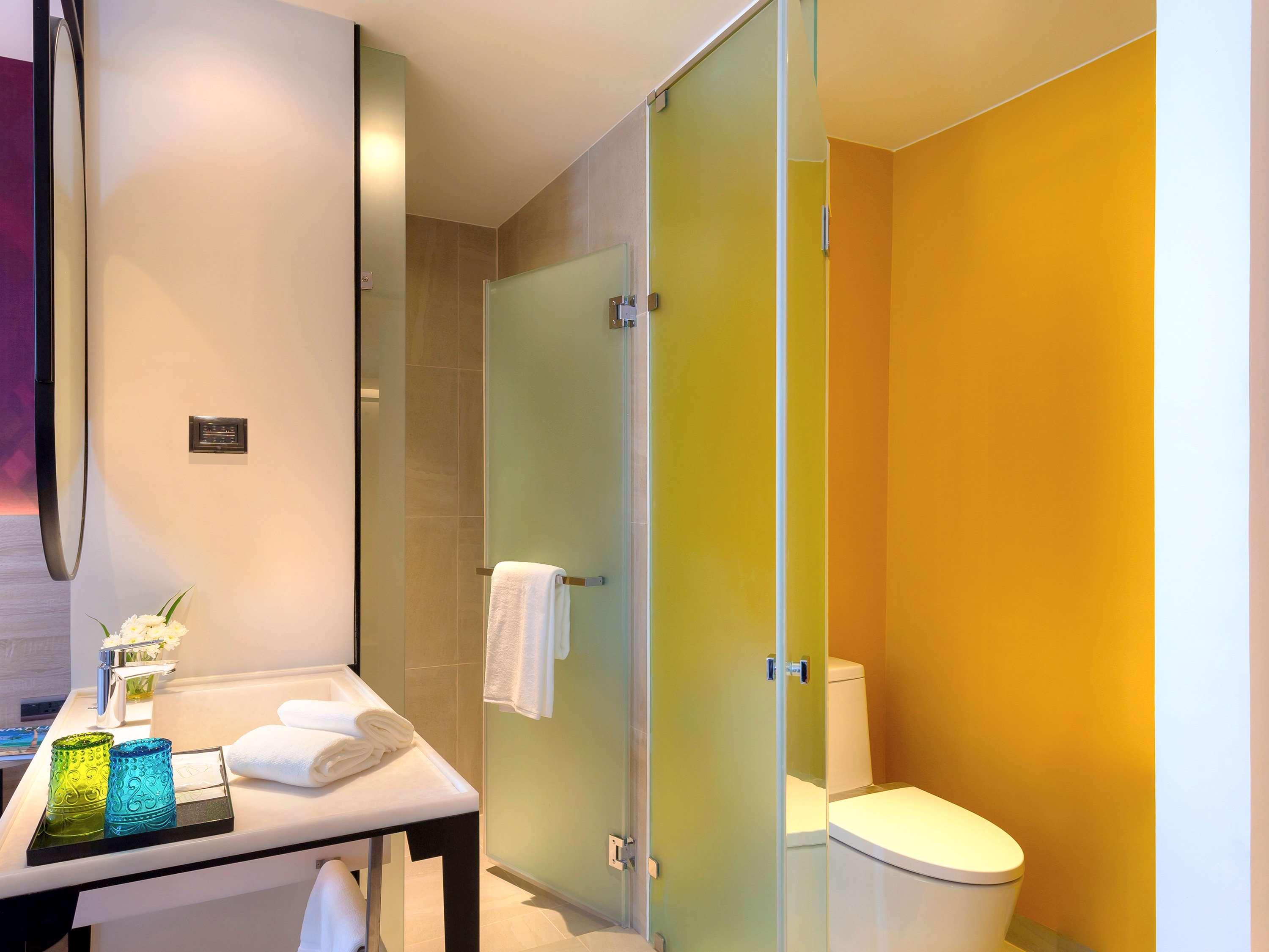 Triple Queen Size Bed