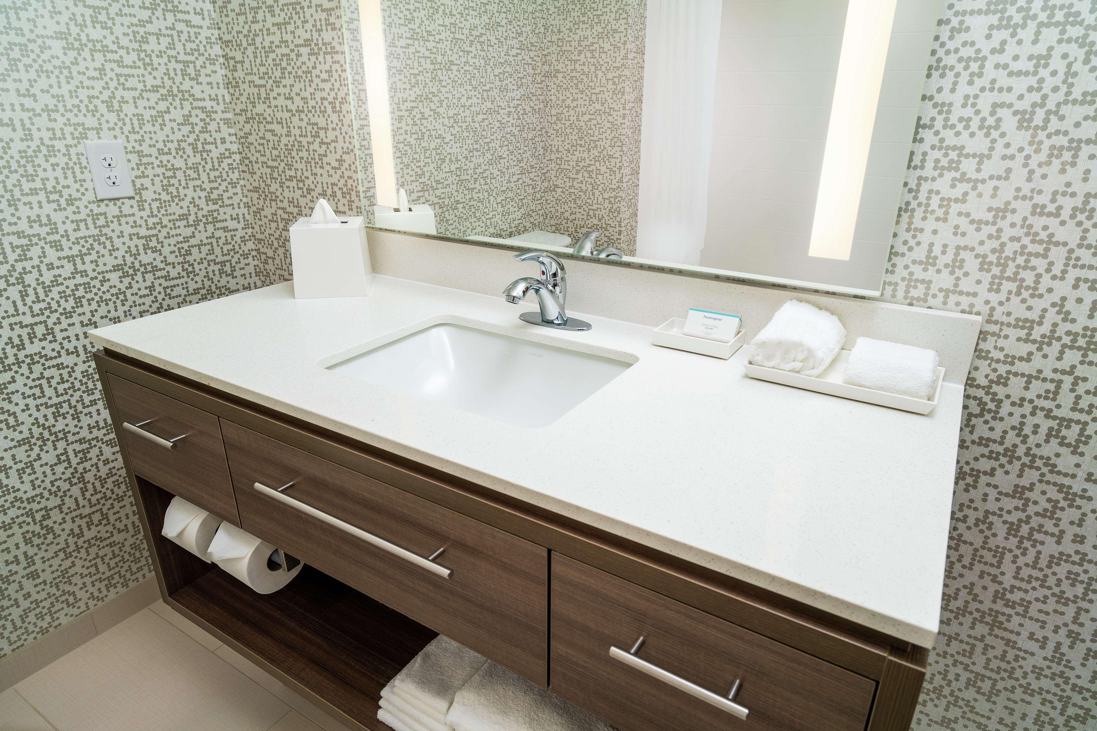 Studio King Bed Non Smoking