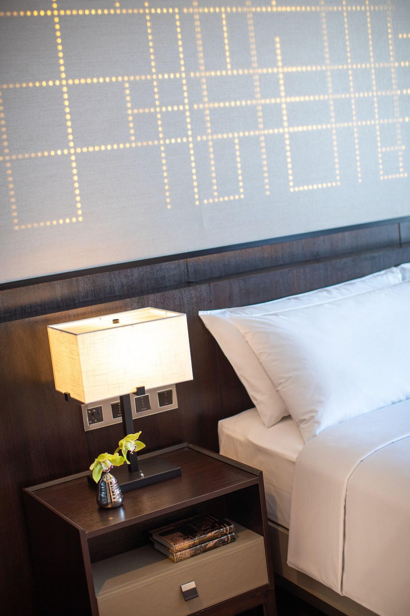 Studio King Size Bed