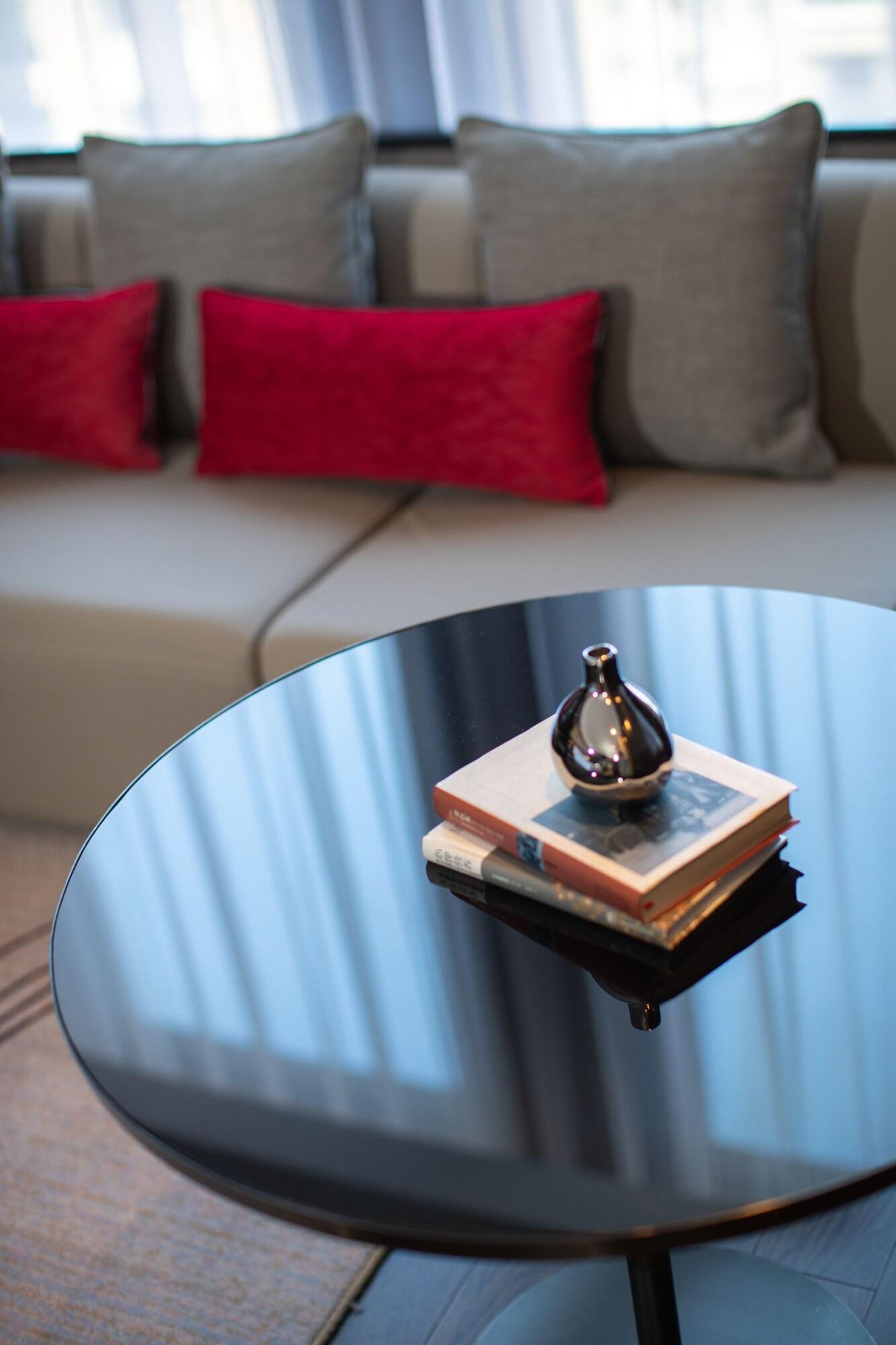 Double Executive King Bed