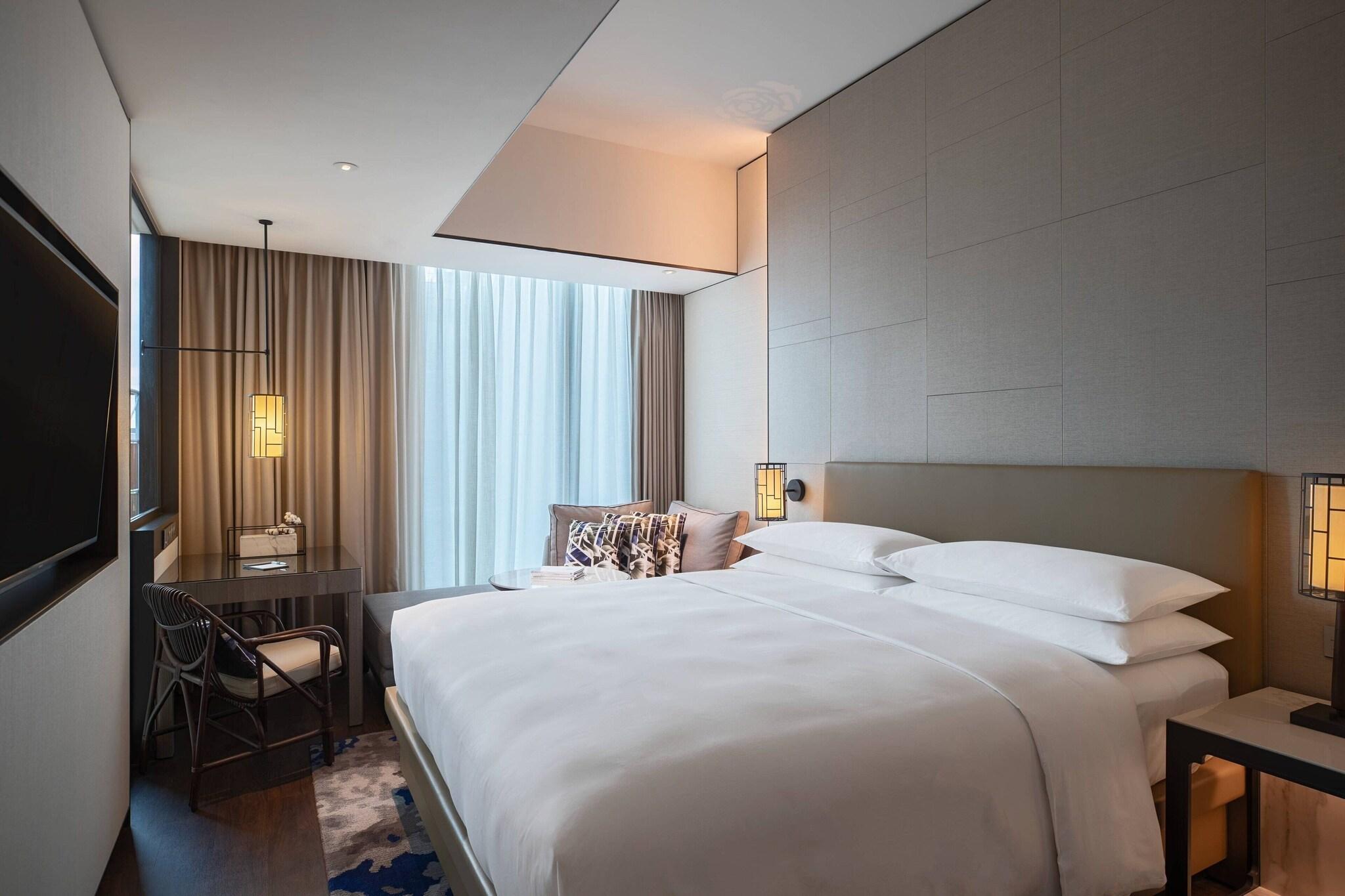 Double Deluxe City View