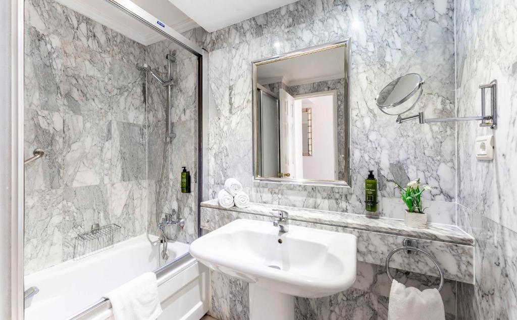 Apartment Capacity 1