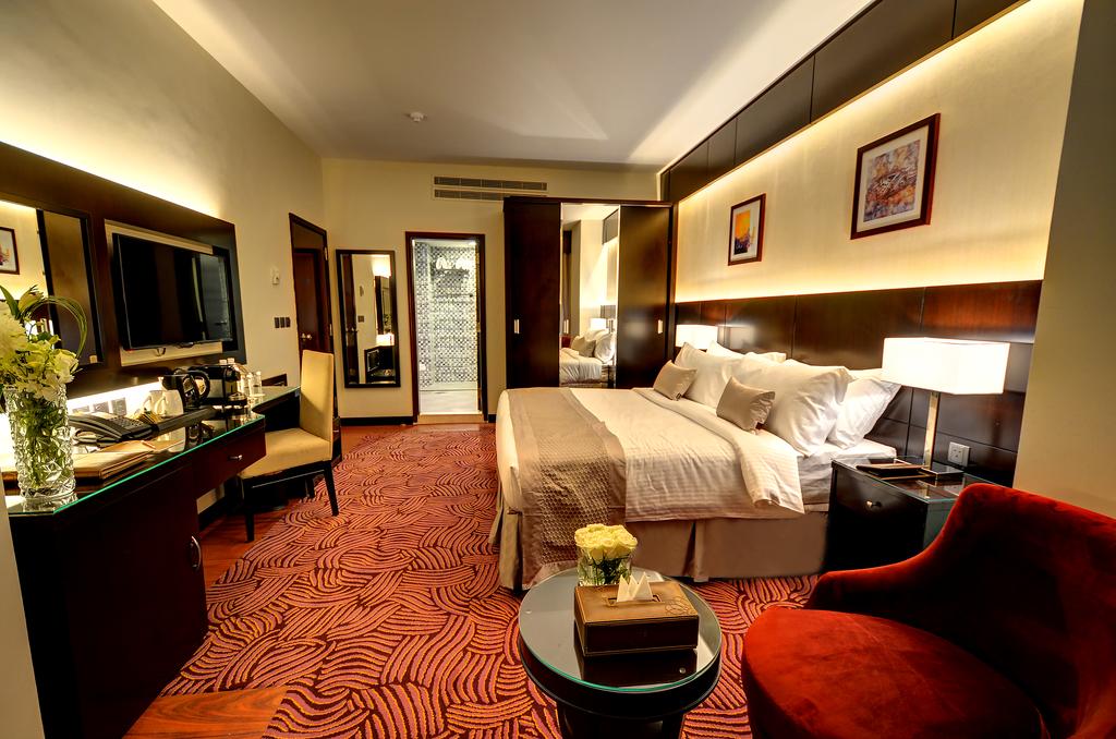 Suite Deluxe with Views