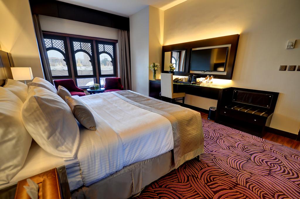 Suite Deluxe with Views