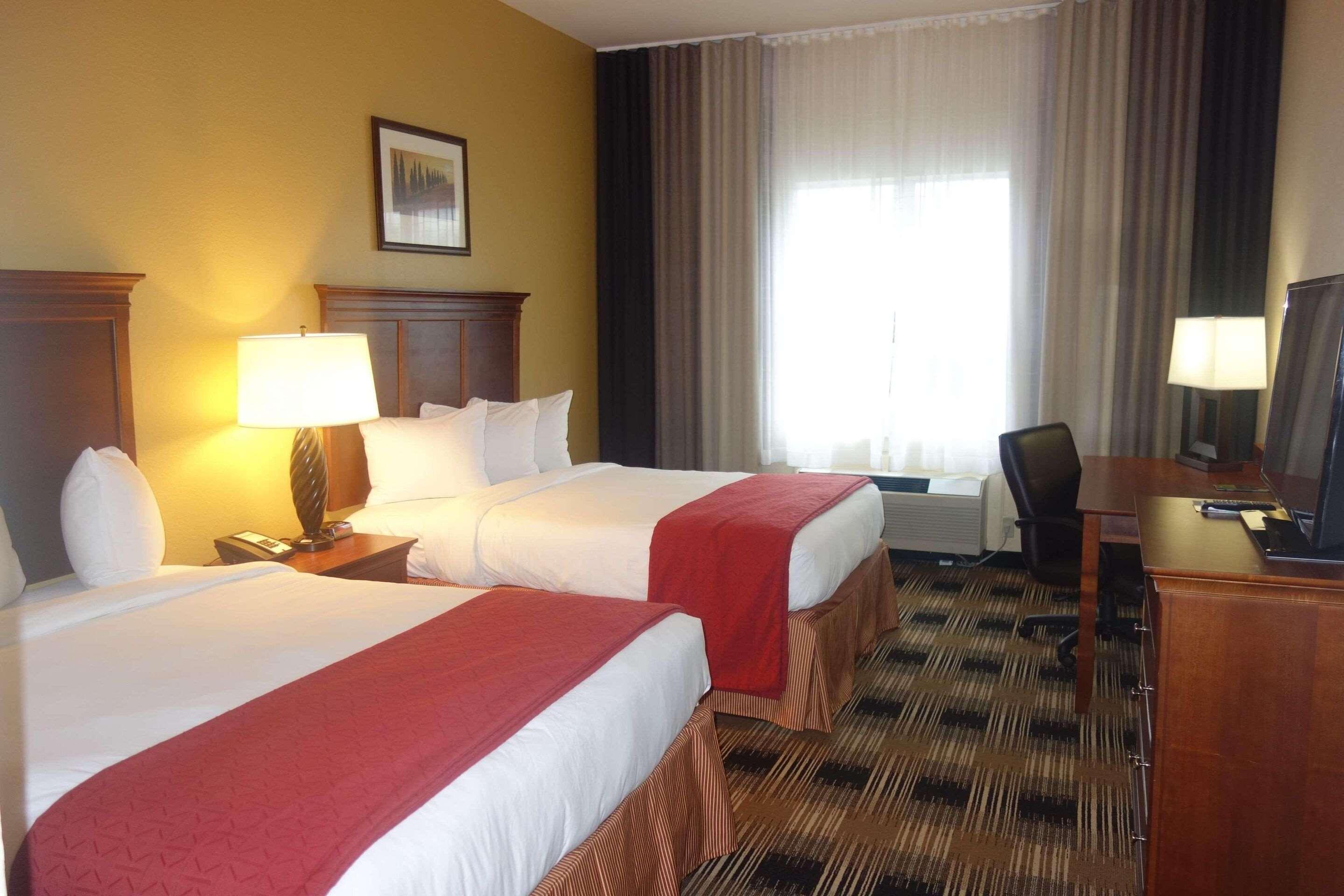 Double Two Queen Beds Non Smoking