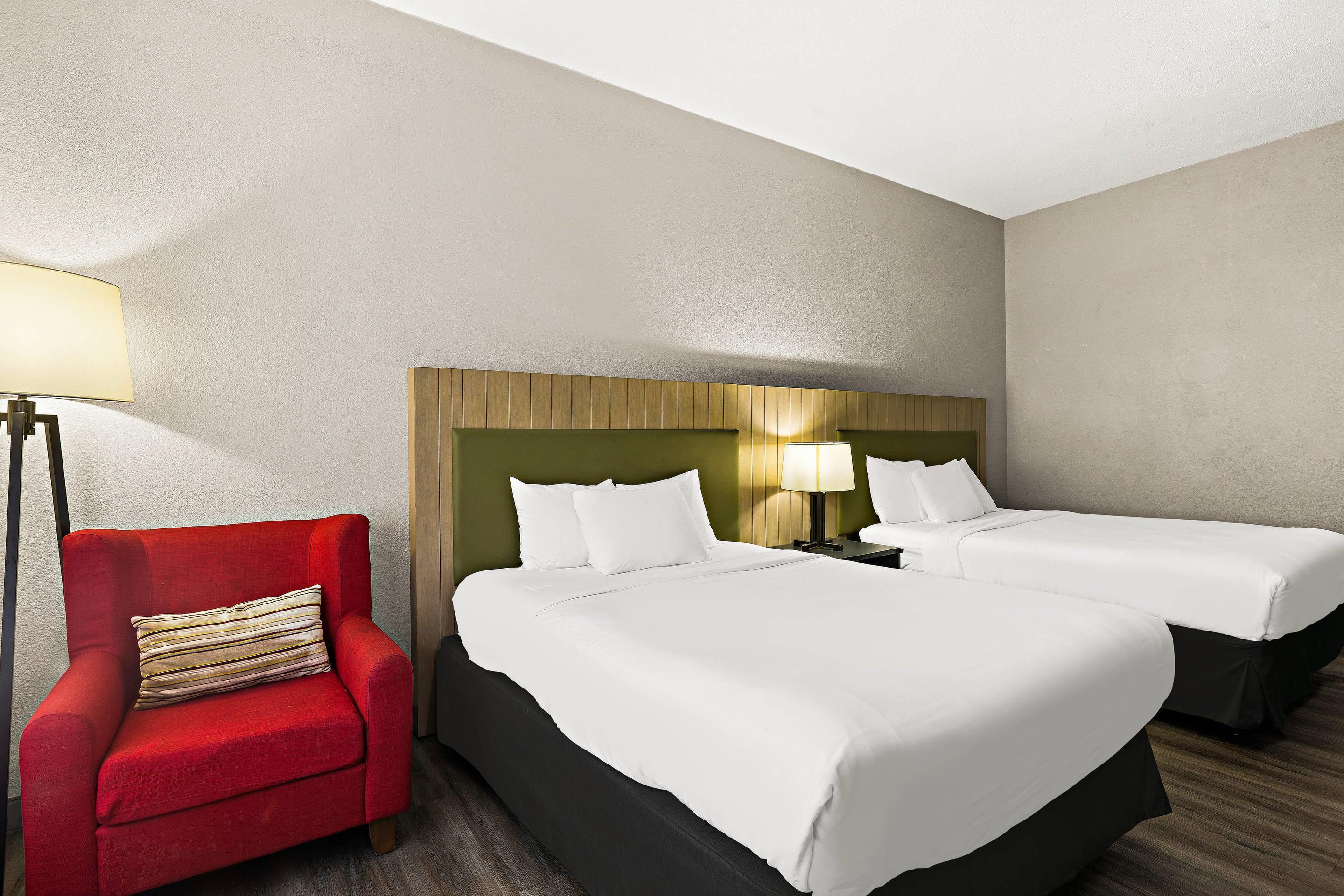 Double Two Queen Beds Non Smoking