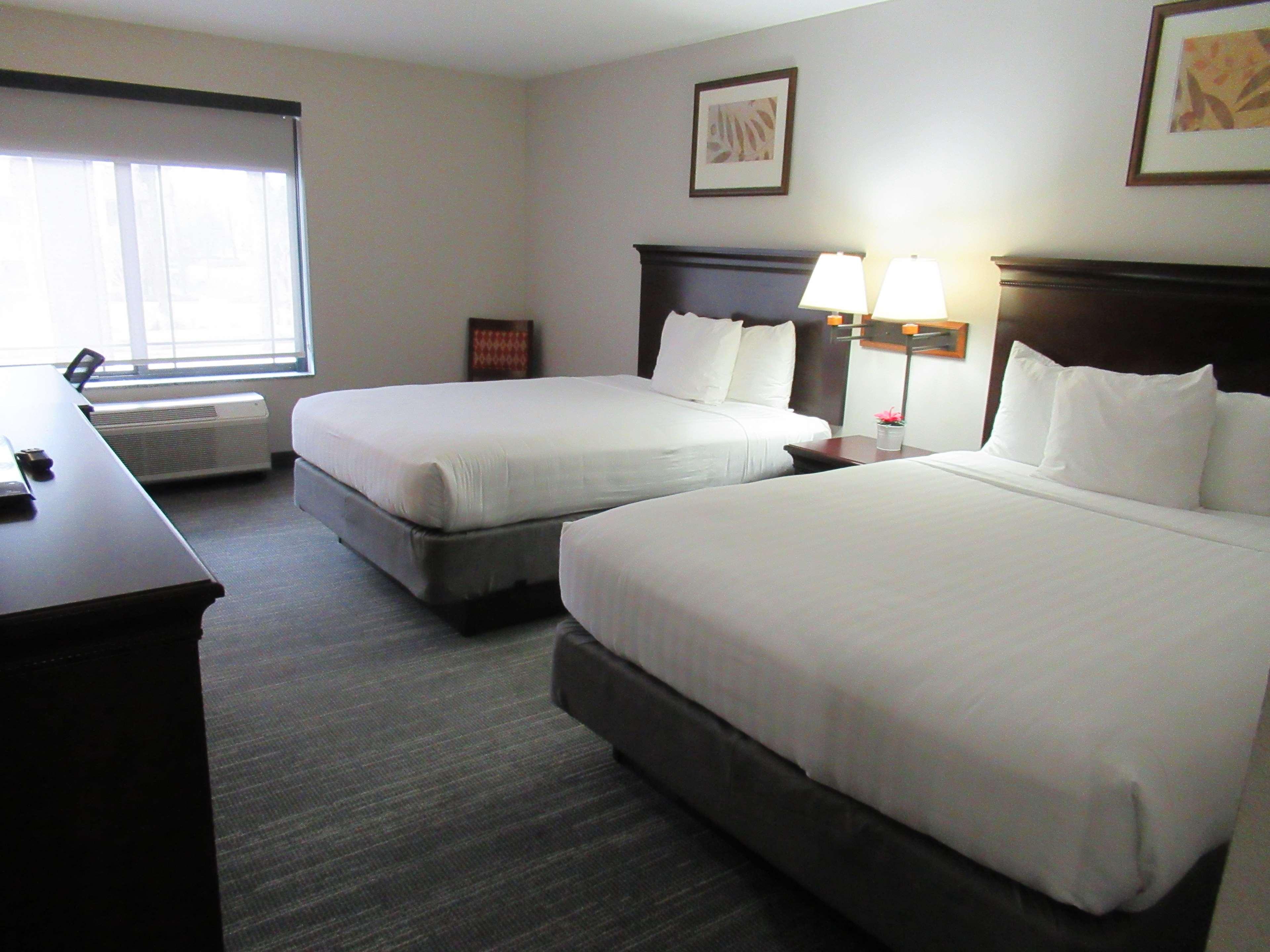 Double Two Queen Beds Non Smoking