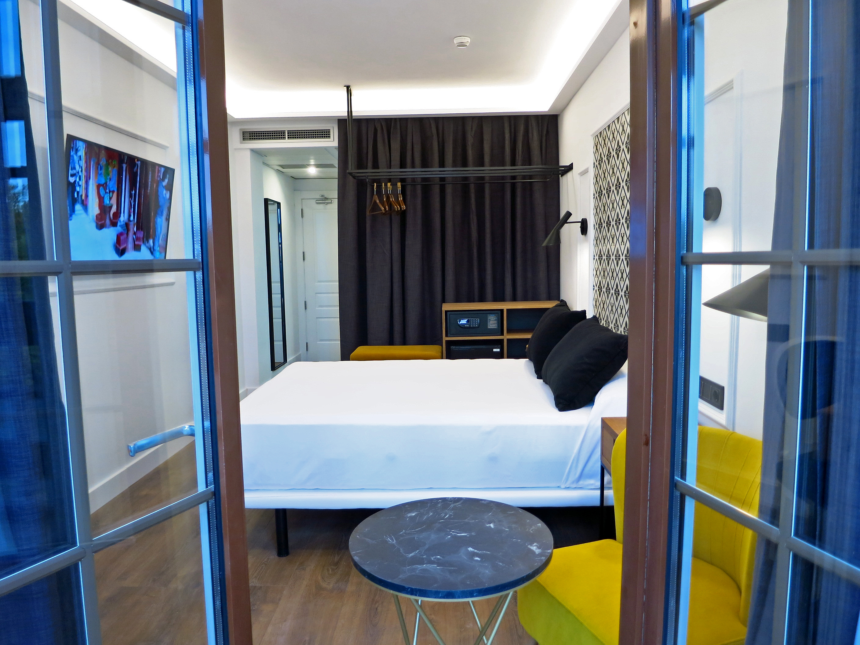 Double Single Superior