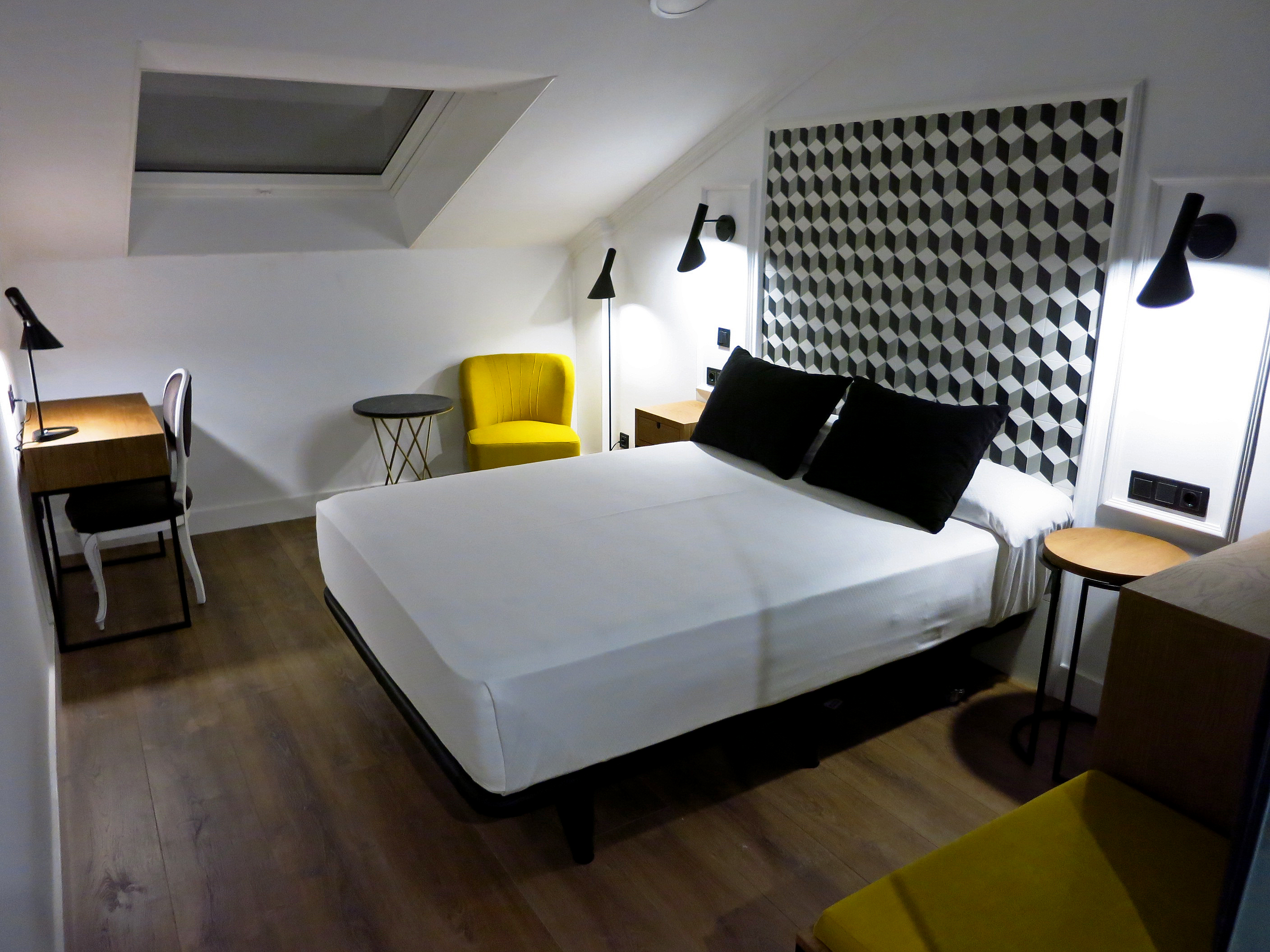 Double Single Superior