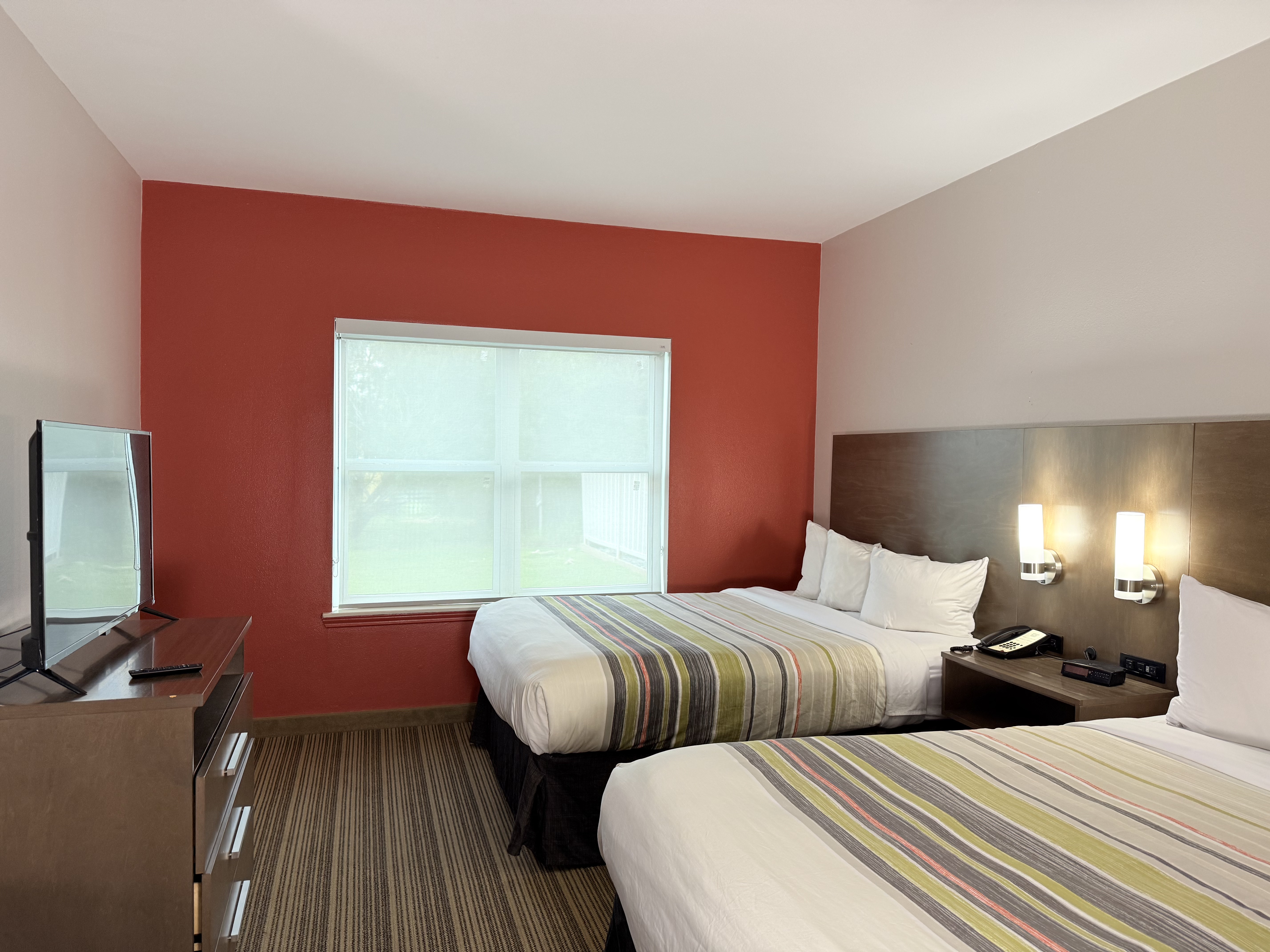 Suite Two Queen Beds