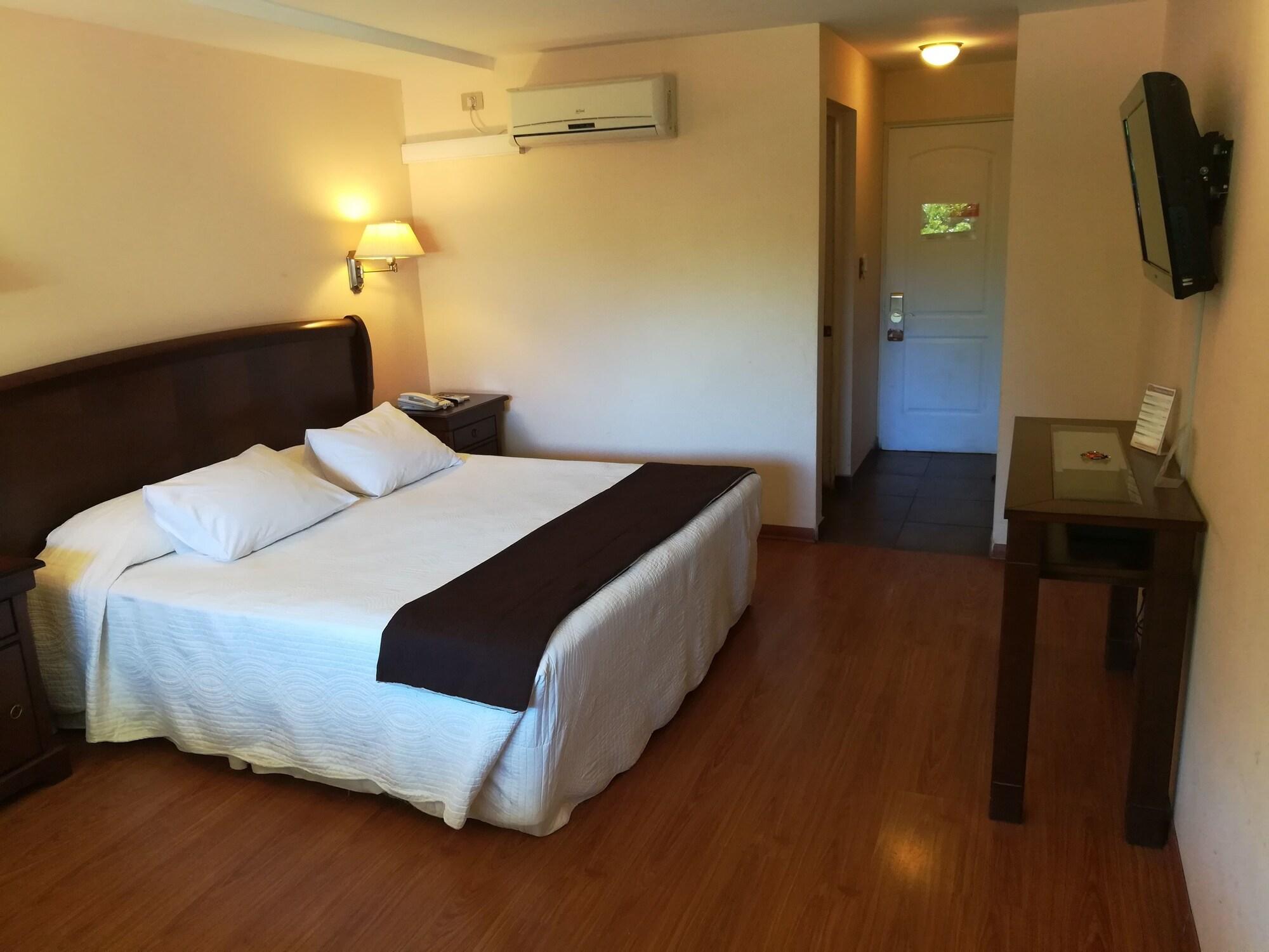 Room King Bed Non Smoking