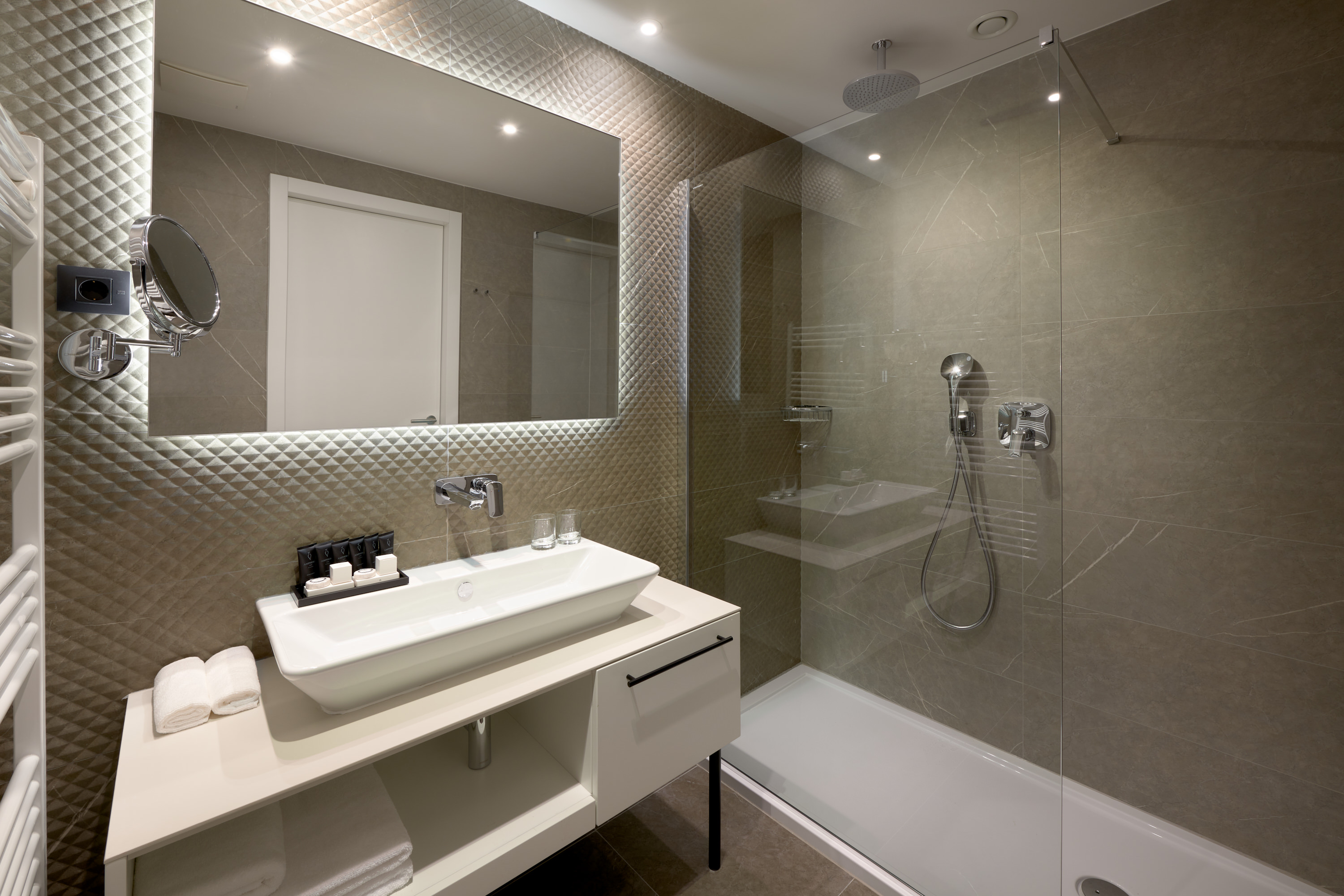 Double or Twin Superior Sea View